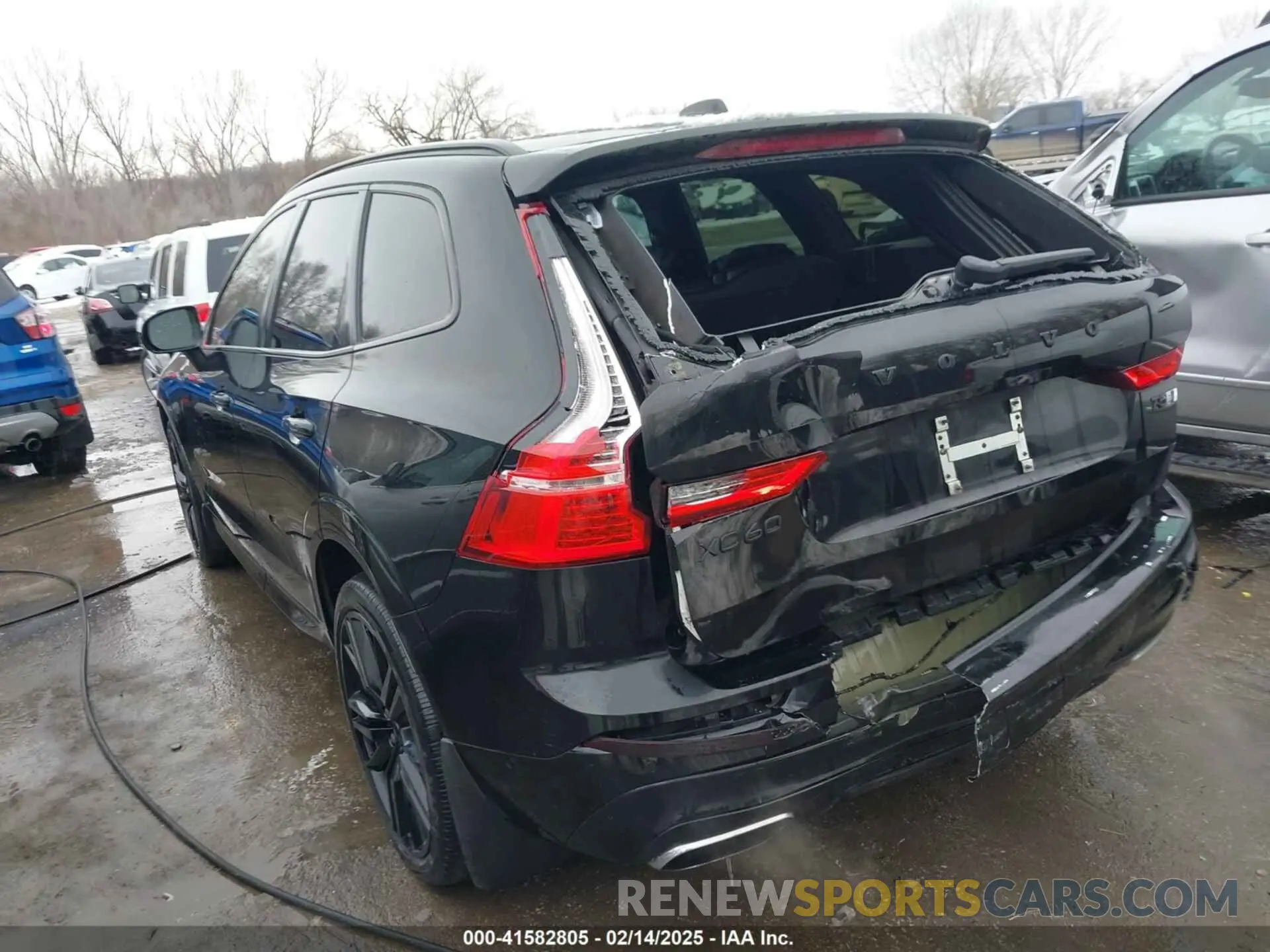 3 fotografías del automóvil dañado LYV102RM9KB297622 VOLVO XC60 2019