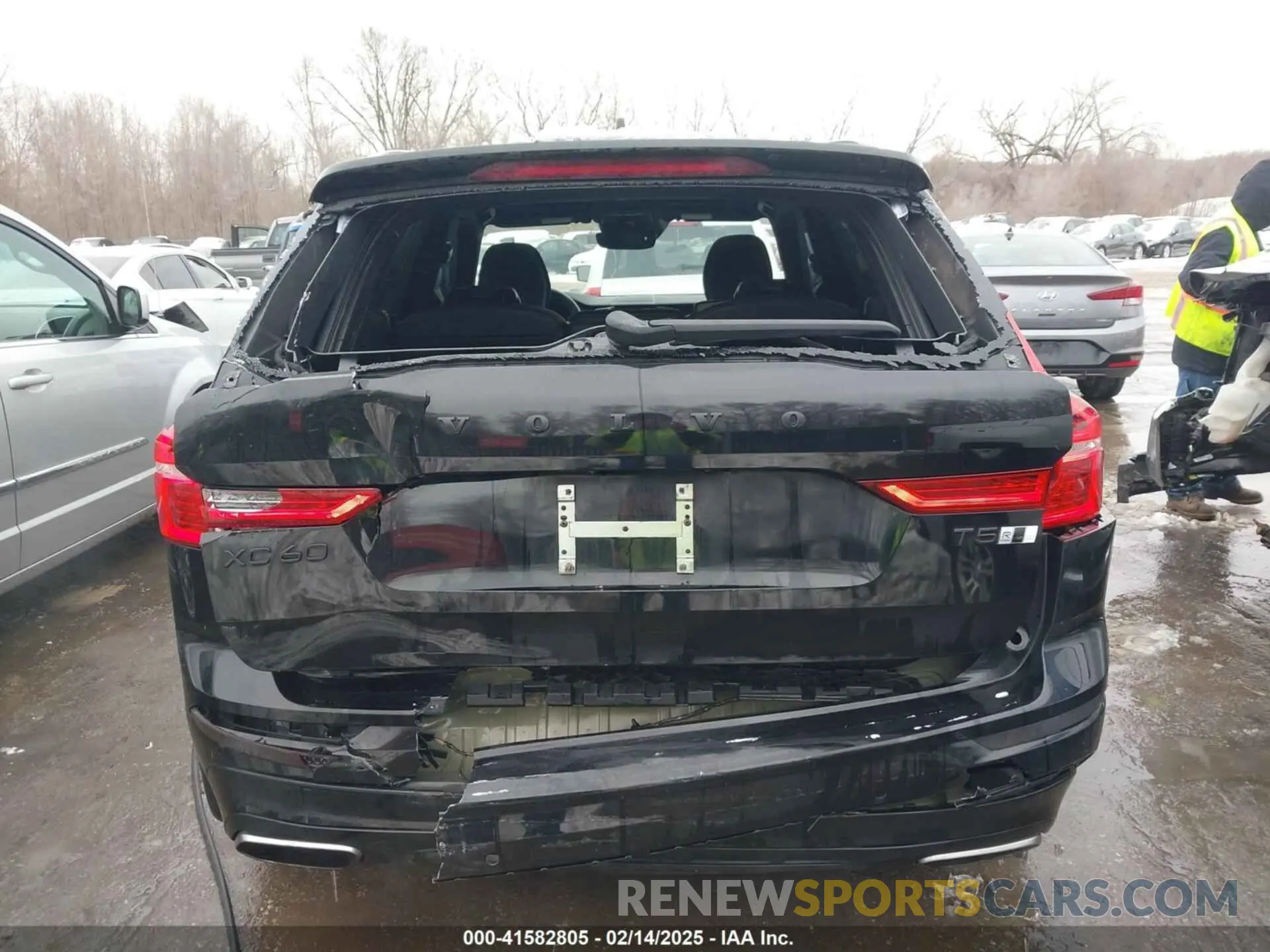 6 fotografías del automóvil dañado LYV102RM9KB297622 VOLVO XC60 2019
