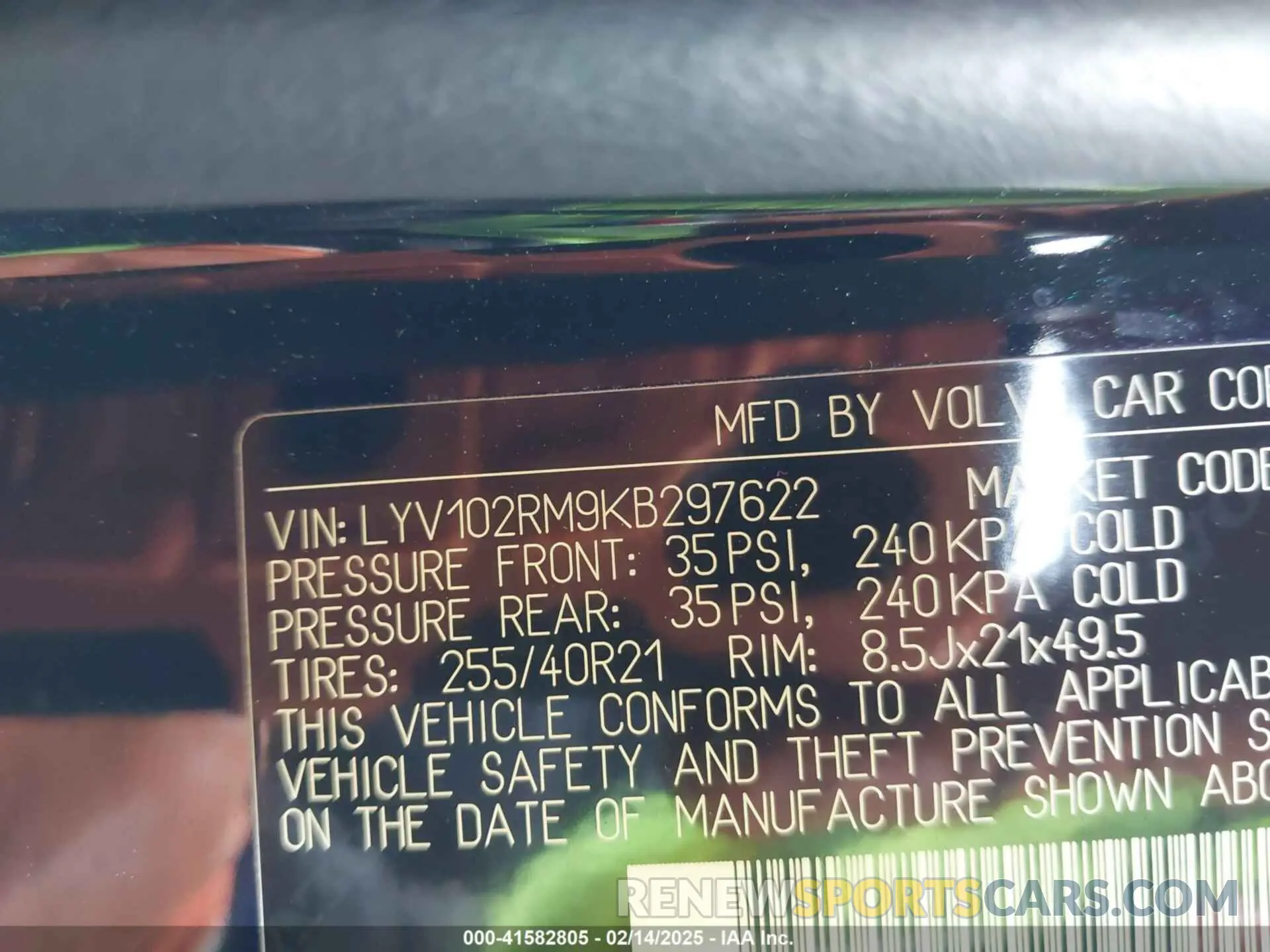 9 fotografías del automóvil dañado LYV102RM9KB297622 VOLVO XC60 2019