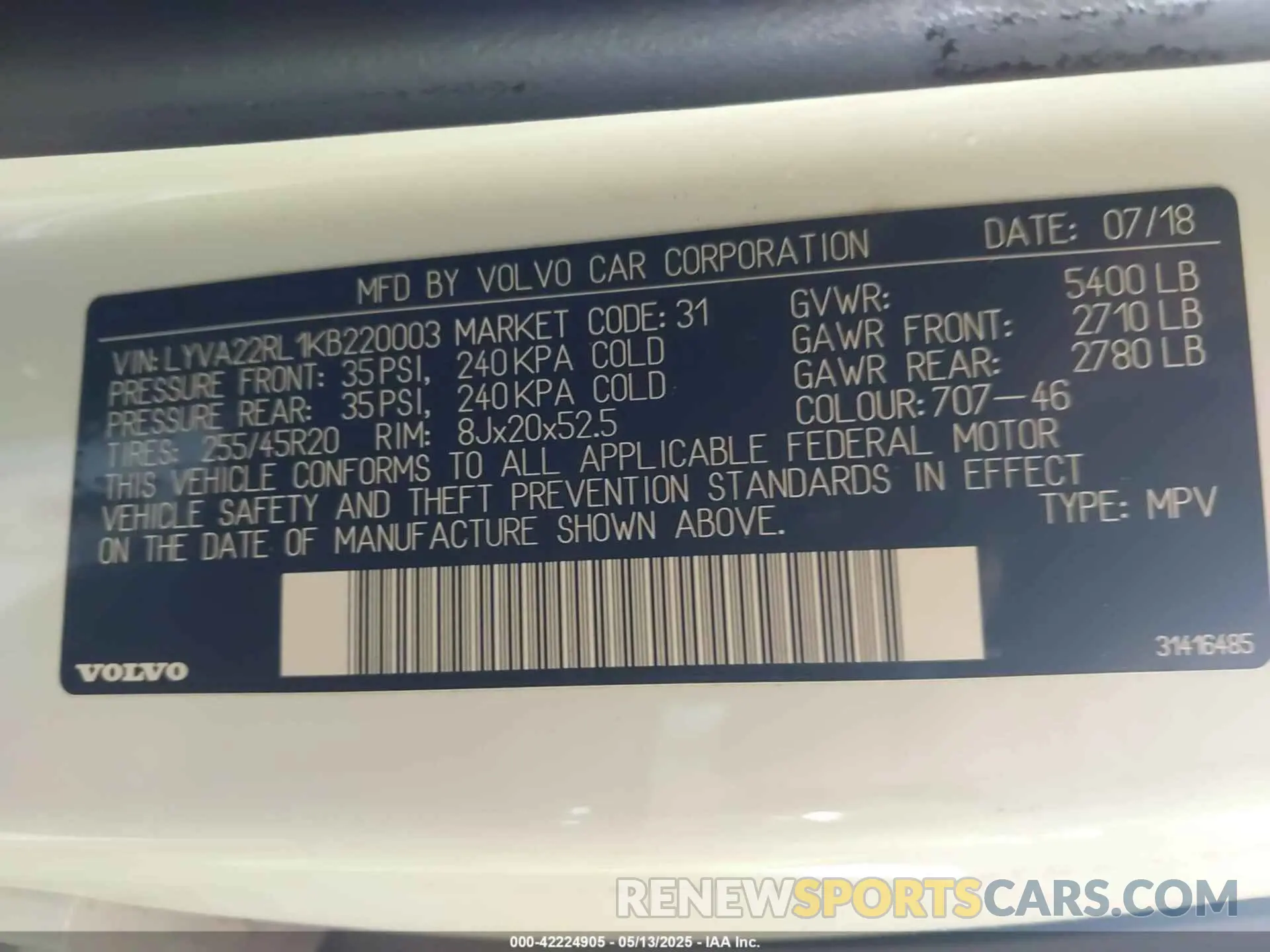 9 fotografías del automóvil dañado LYVA22RL1KB220003 VOLVO XC60 2019