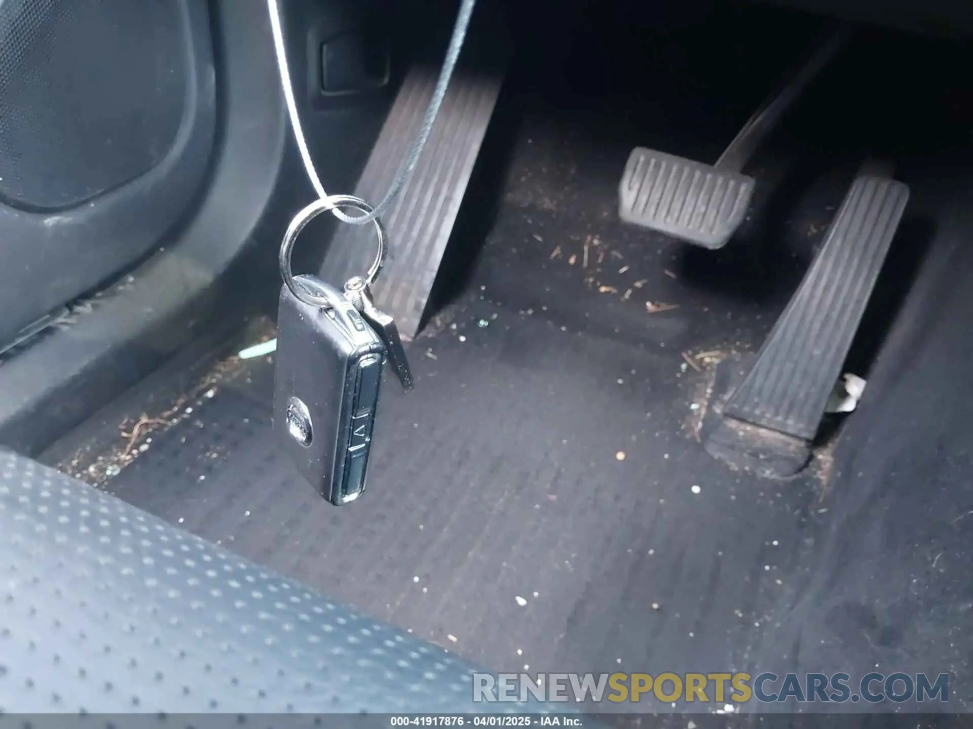 11 fotografías del automóvil dañado LYVA22RL4KB233716 VOLVO XC60 2019