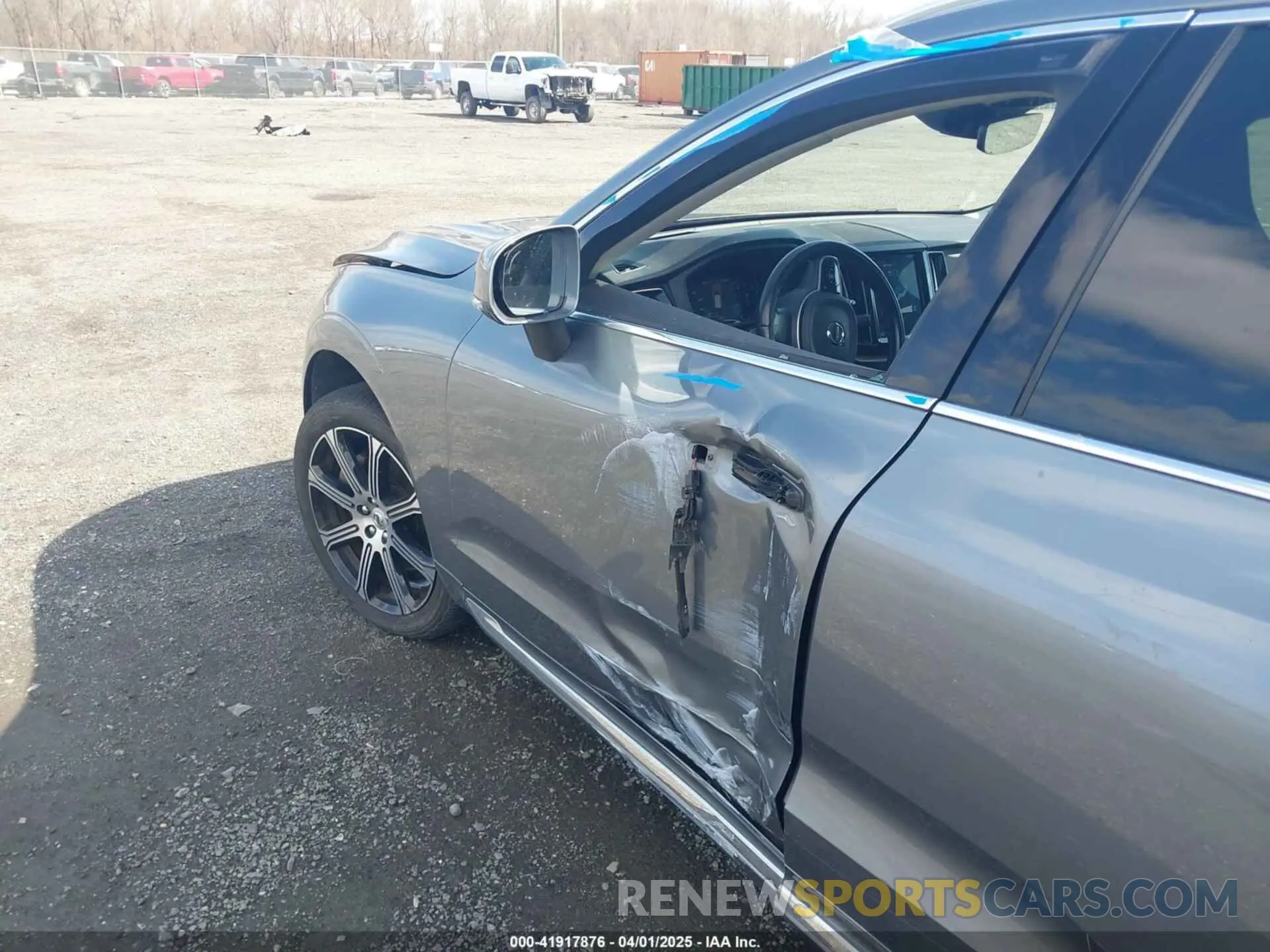 6 fotografías del automóvil dañado LYVA22RL4KB233716 VOLVO XC60 2019