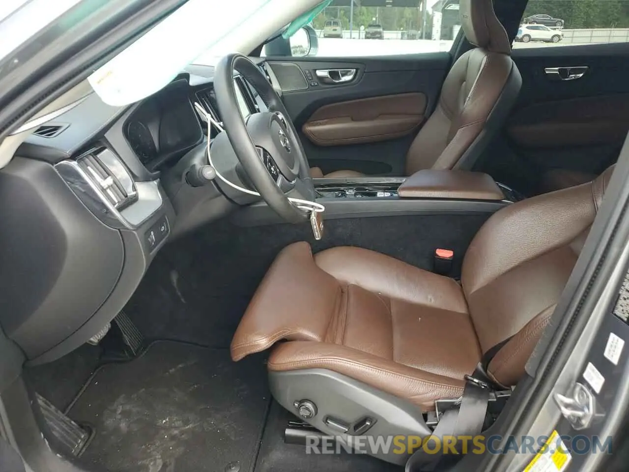 7 fotografías del automóvil dañado LYVA22RLXKB215043 VOLVO XC60 2019