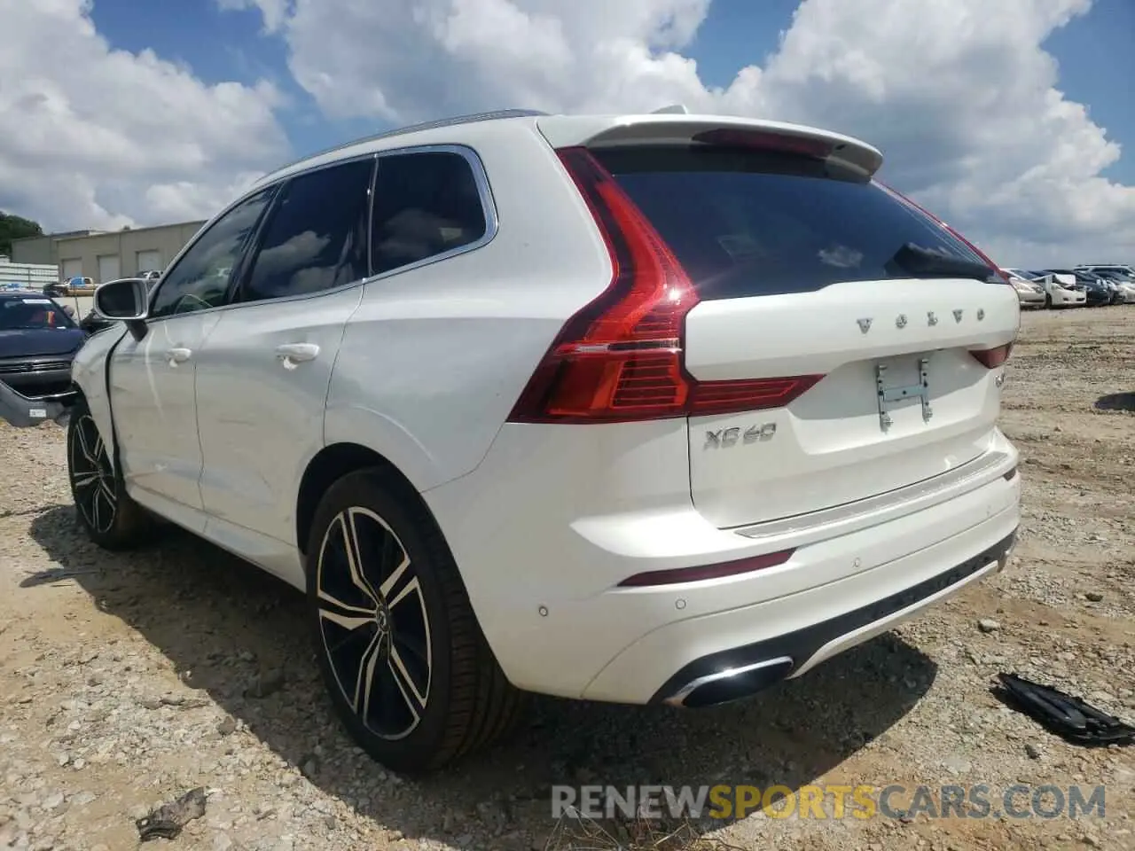 3 fotografías del automóvil dañado LYVA22RM2KB278498 VOLVO XC60 2019