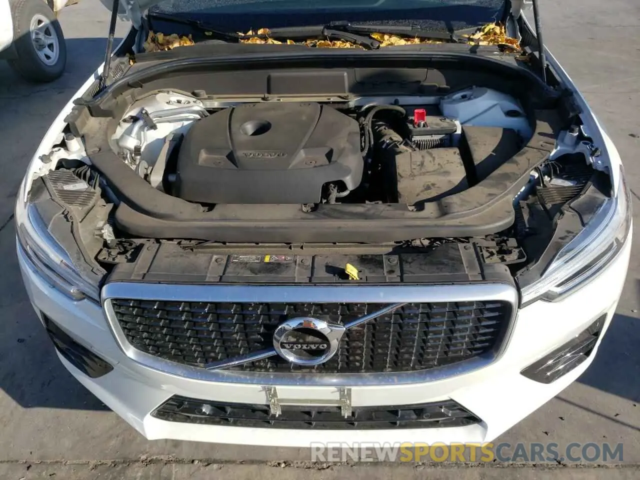 7 fotografías del automóvil dañado LYVA22RM4KB316880 VOLVO XC60 2019