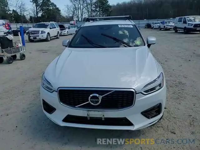 11 fotografías del automóvil dañado LYVBR0DM2KB241690 VOLVO XC60 2019