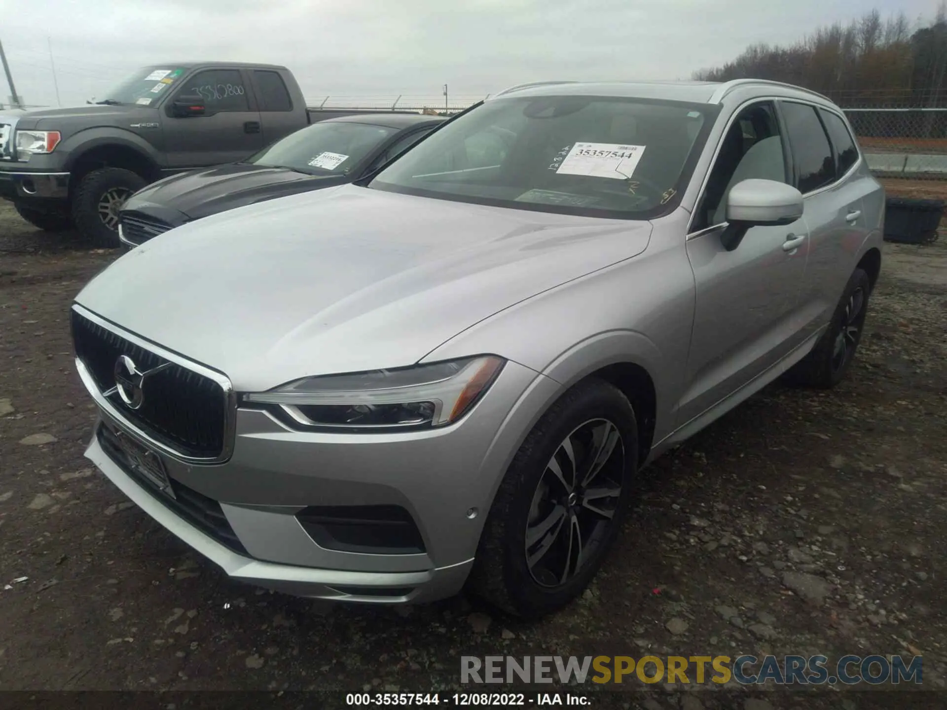 2 fotografías del automóvil dañado YV4A22RK1K1328570 VOLVO XC60 2019