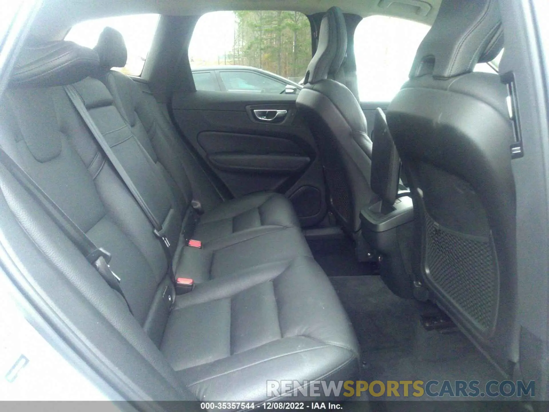 8 fotografías del automóvil dañado YV4A22RK1K1328570 VOLVO XC60 2019