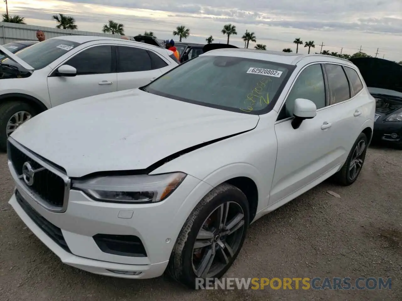 2 fotografías del automóvil dañado YV4A22RK8K1338982 VOLVO XC60 2019