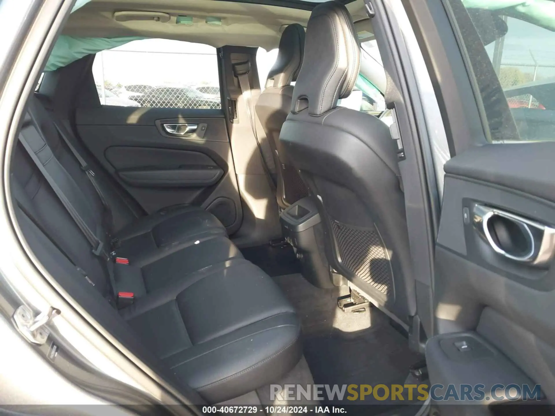 8 fotografías del automóvil dañado YV4A22RK8K1357385 VOLVO XC60 2019