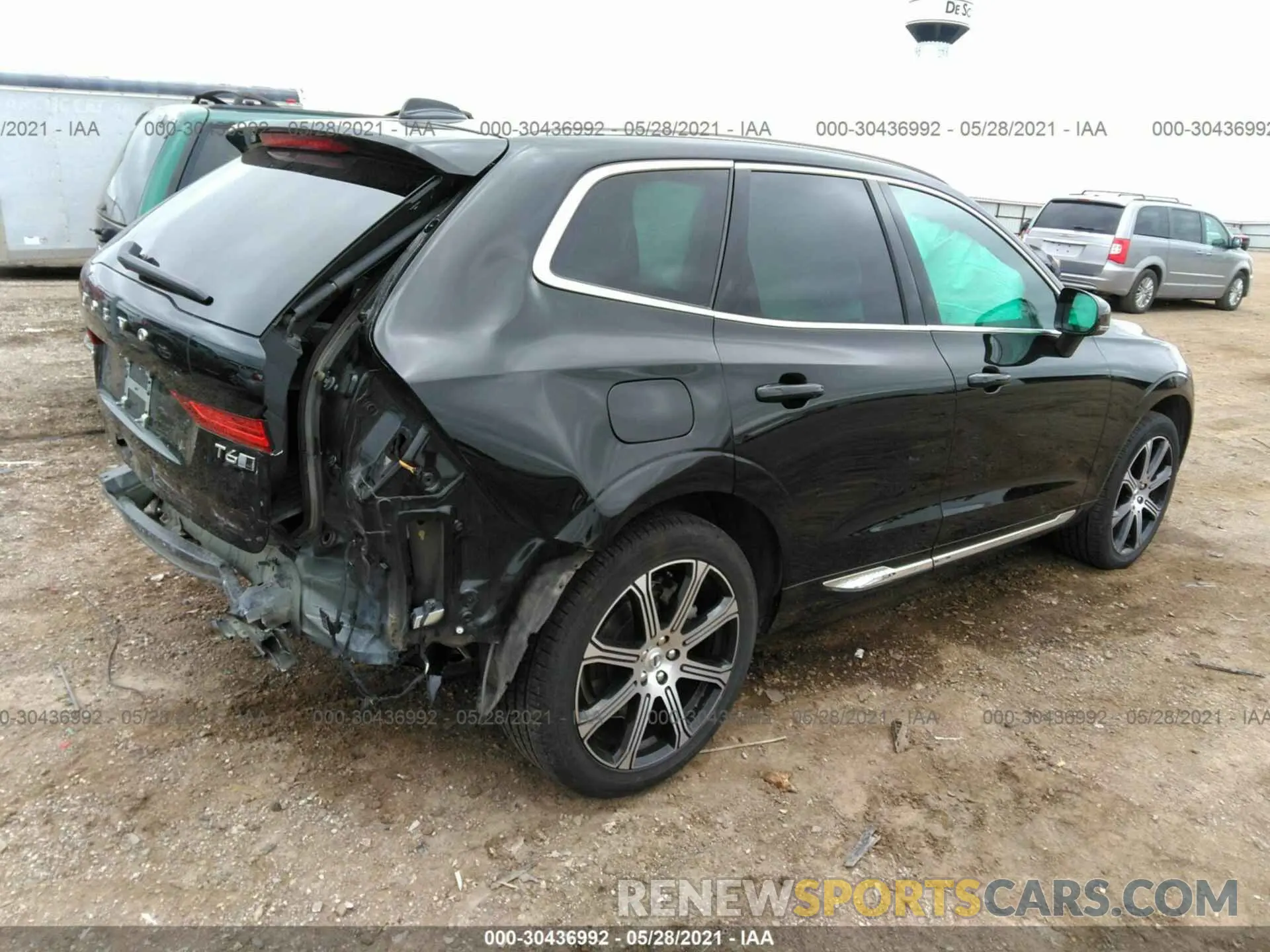 4 fotografías del automóvil dañado YV4A22RL8K1342653 VOLVO XC60 2019
