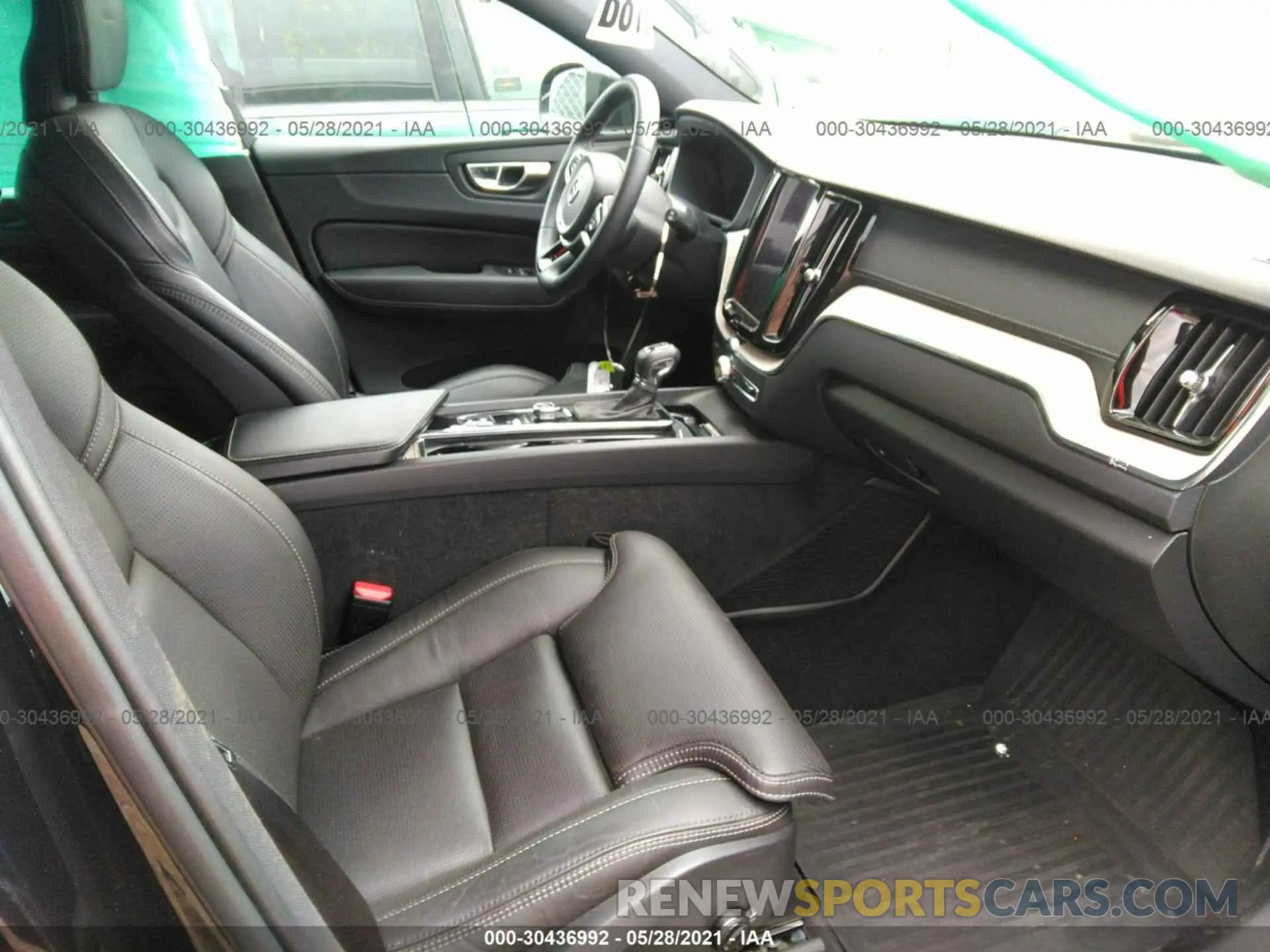 5 fotografías del automóvil dañado YV4A22RL8K1342653 VOLVO XC60 2019