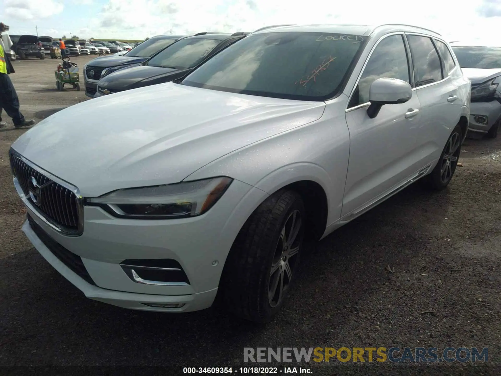 2 fotografías del automóvil dañado YV4A22RLXK1337857 VOLVO XC60 2019
