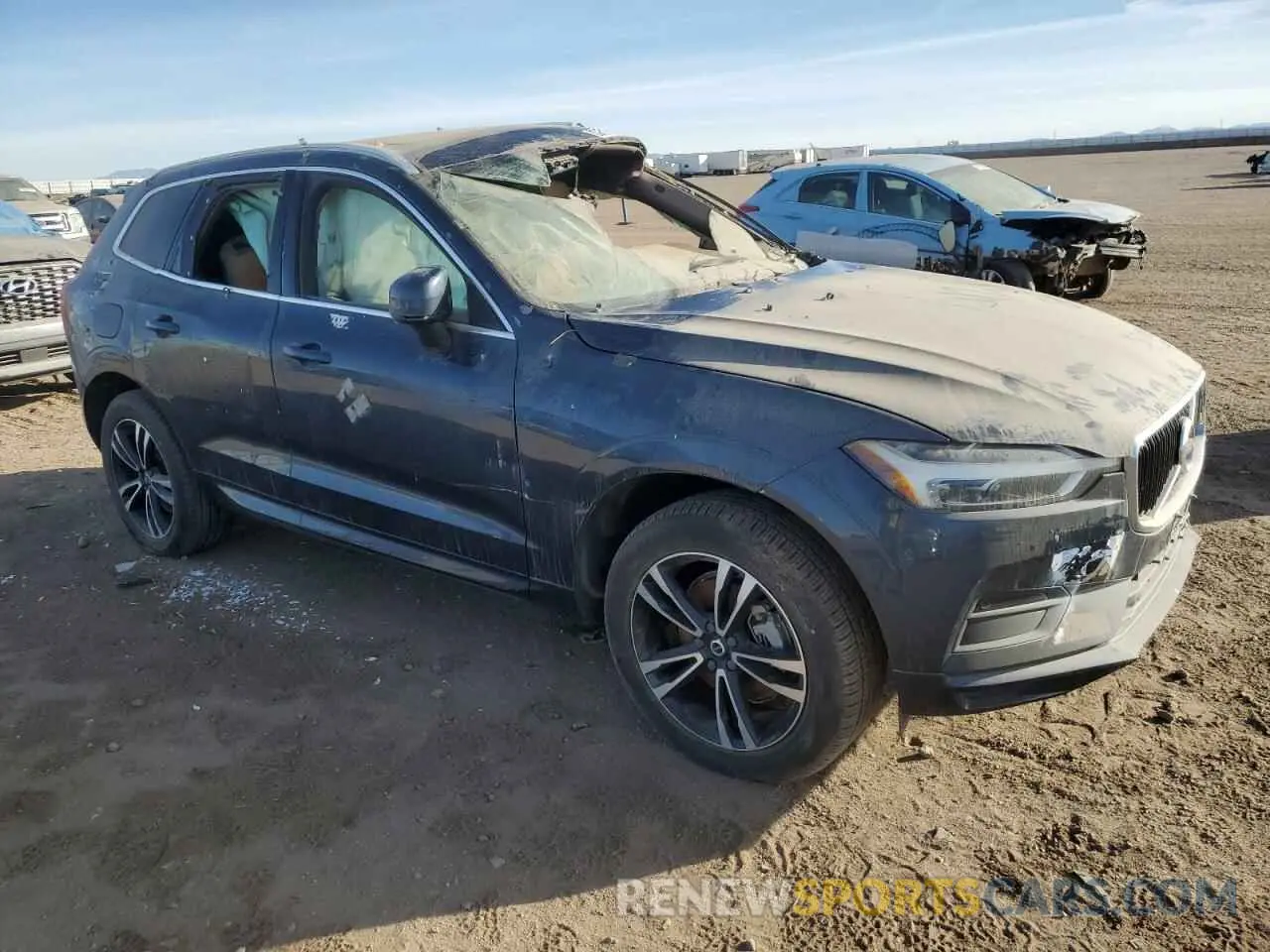 4 fotografías del automóvil dañado YV4102DK1L1504211 VOLVO XC60 2020