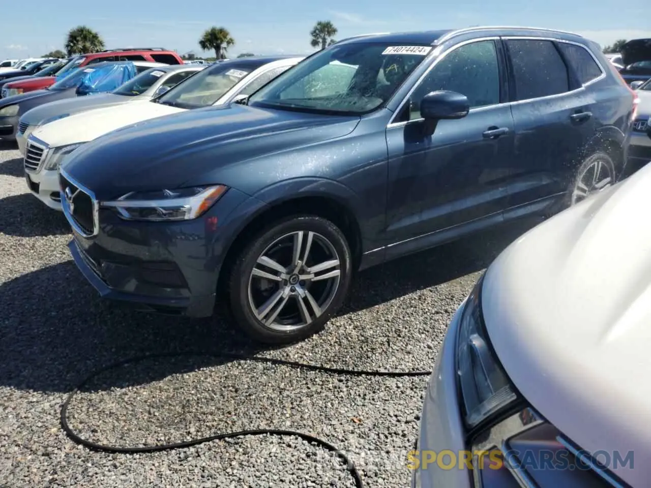 1 fotografías del automóvil dañado YV4102DK3L1436039 VOLVO XC60 2020