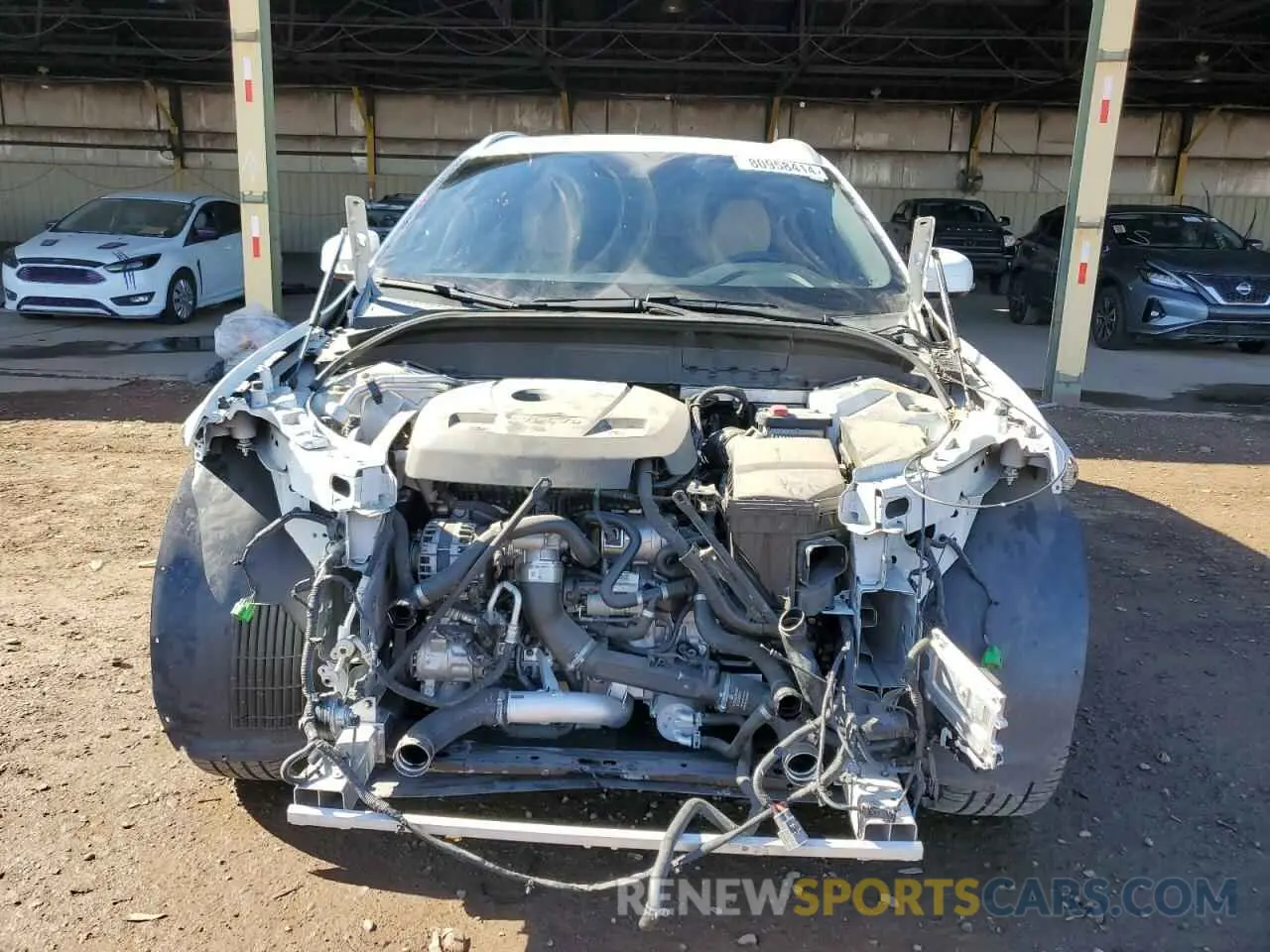 5 fotografías del automóvil dañado YV4102DK5L1418500 VOLVO XC60 2020
