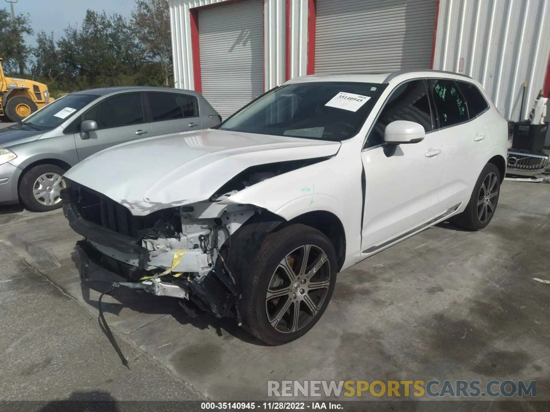 2 fotografías del automóvil dañado YV4102DL4L1478695 VOLVO XC60 2020