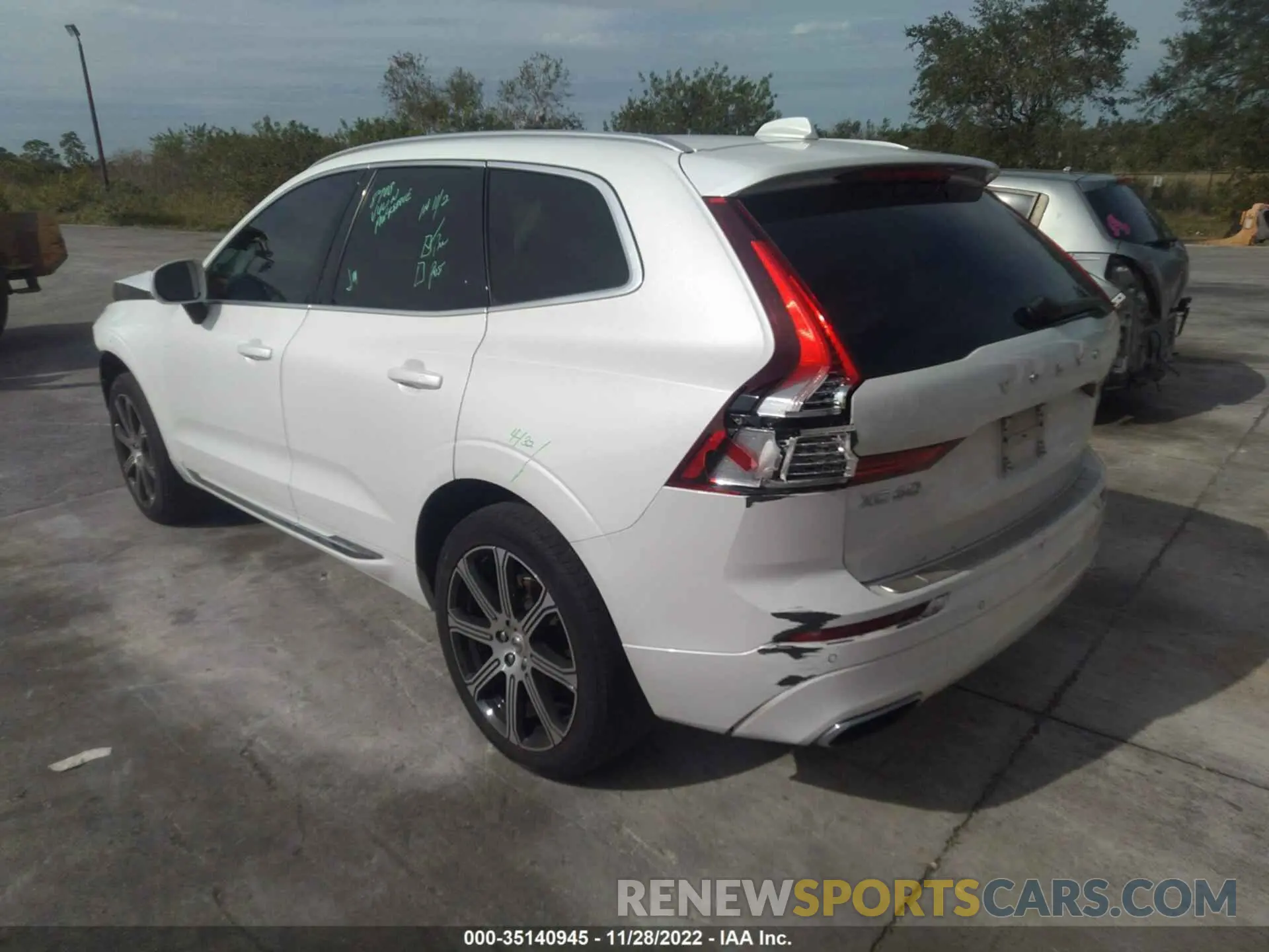 3 fotografías del automóvil dañado YV4102DL4L1478695 VOLVO XC60 2020