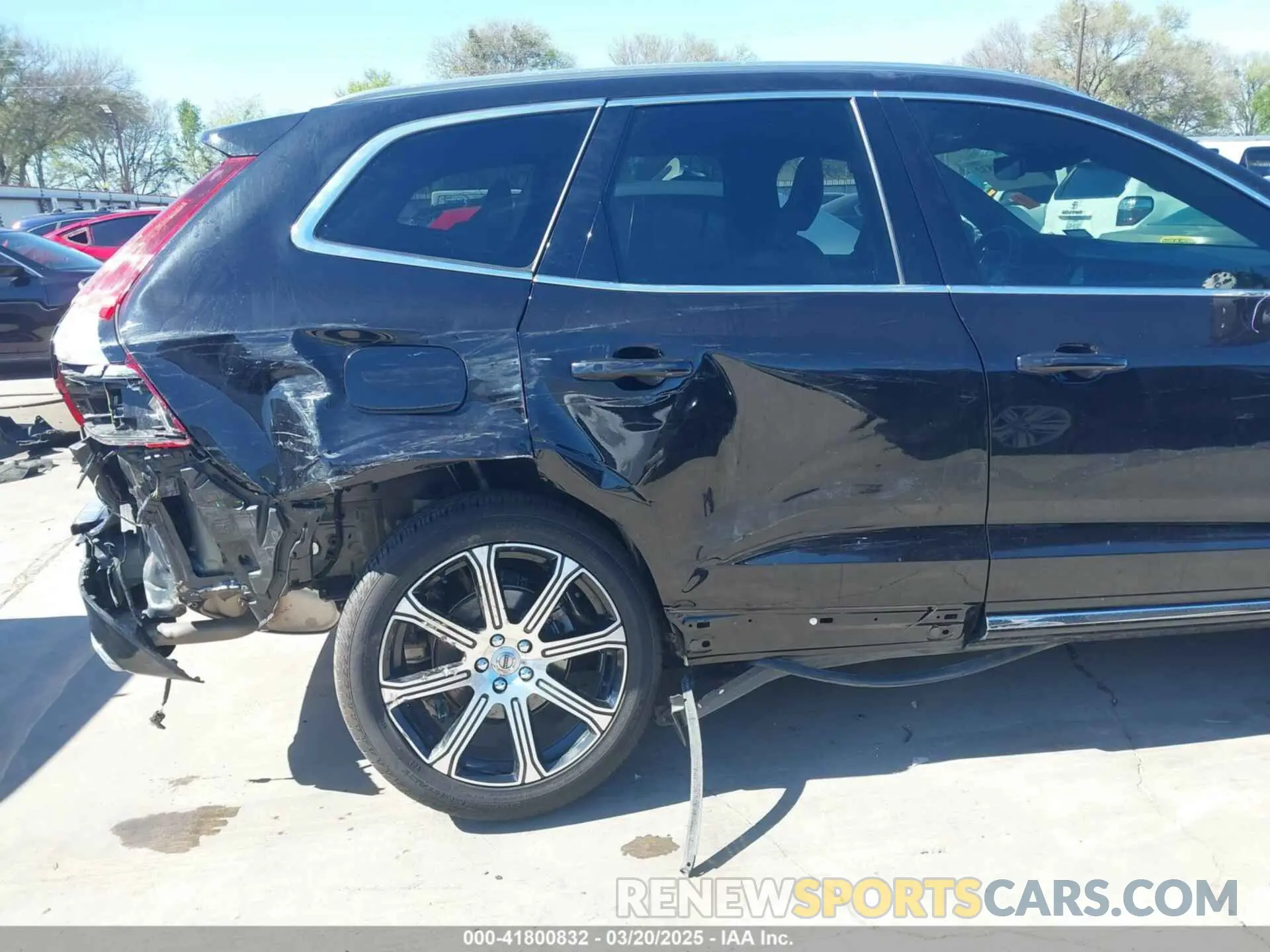 6 fotografías del automóvil dañado YV4102DL4L1535820 VOLVO XC60 2020