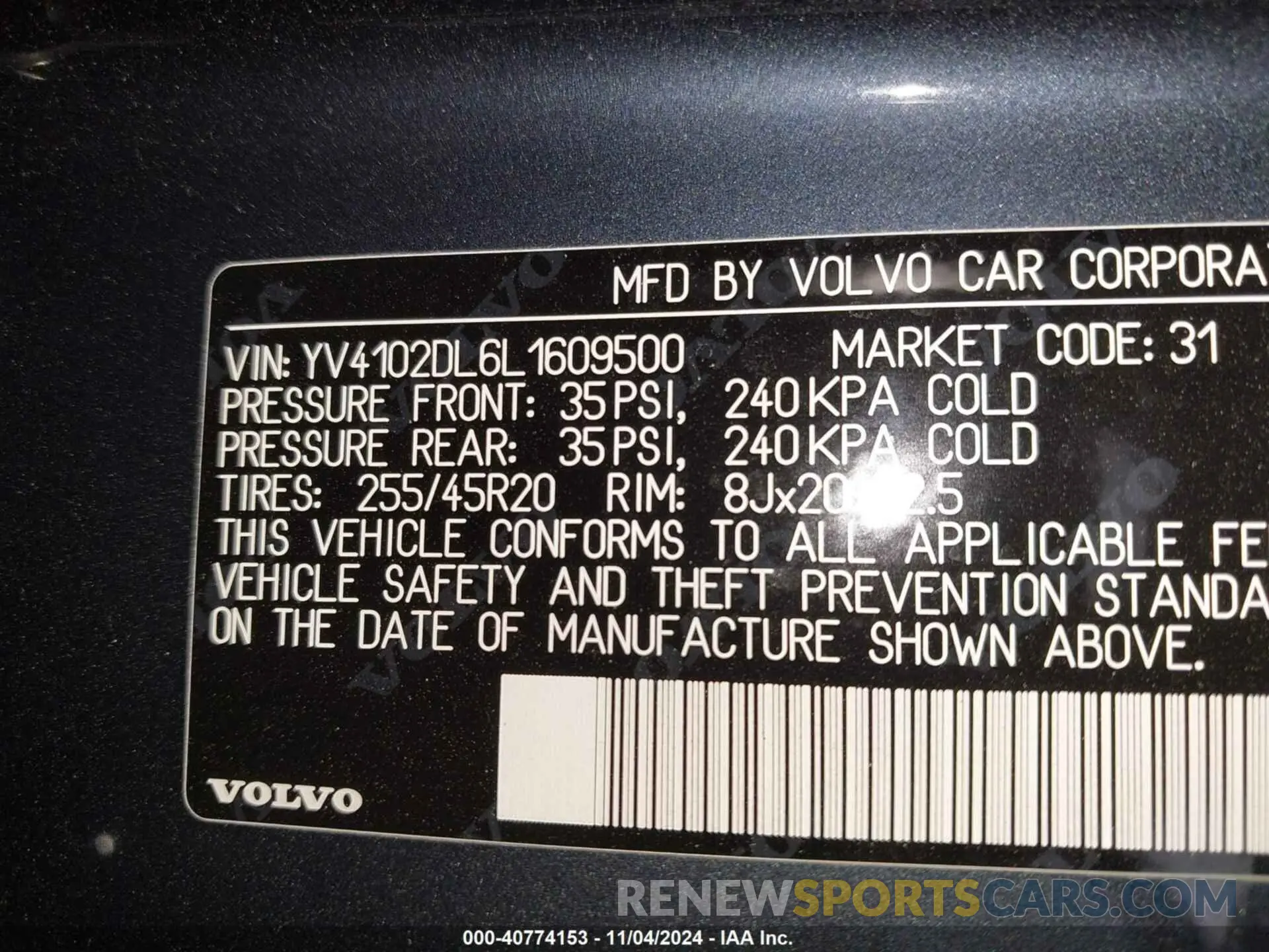 9 fotografías del automóvil dañado YV4102DL6L1609500 VOLVO XC60 2020
