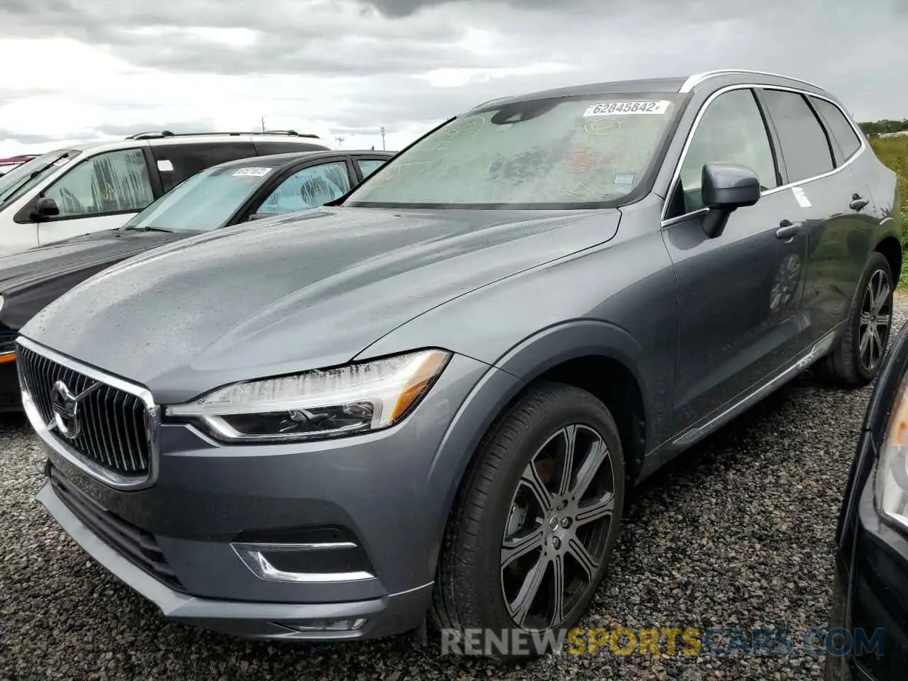 2 fotografías del automóvil dañado YV4102DL9L1530144 VOLVO XC60 2020
