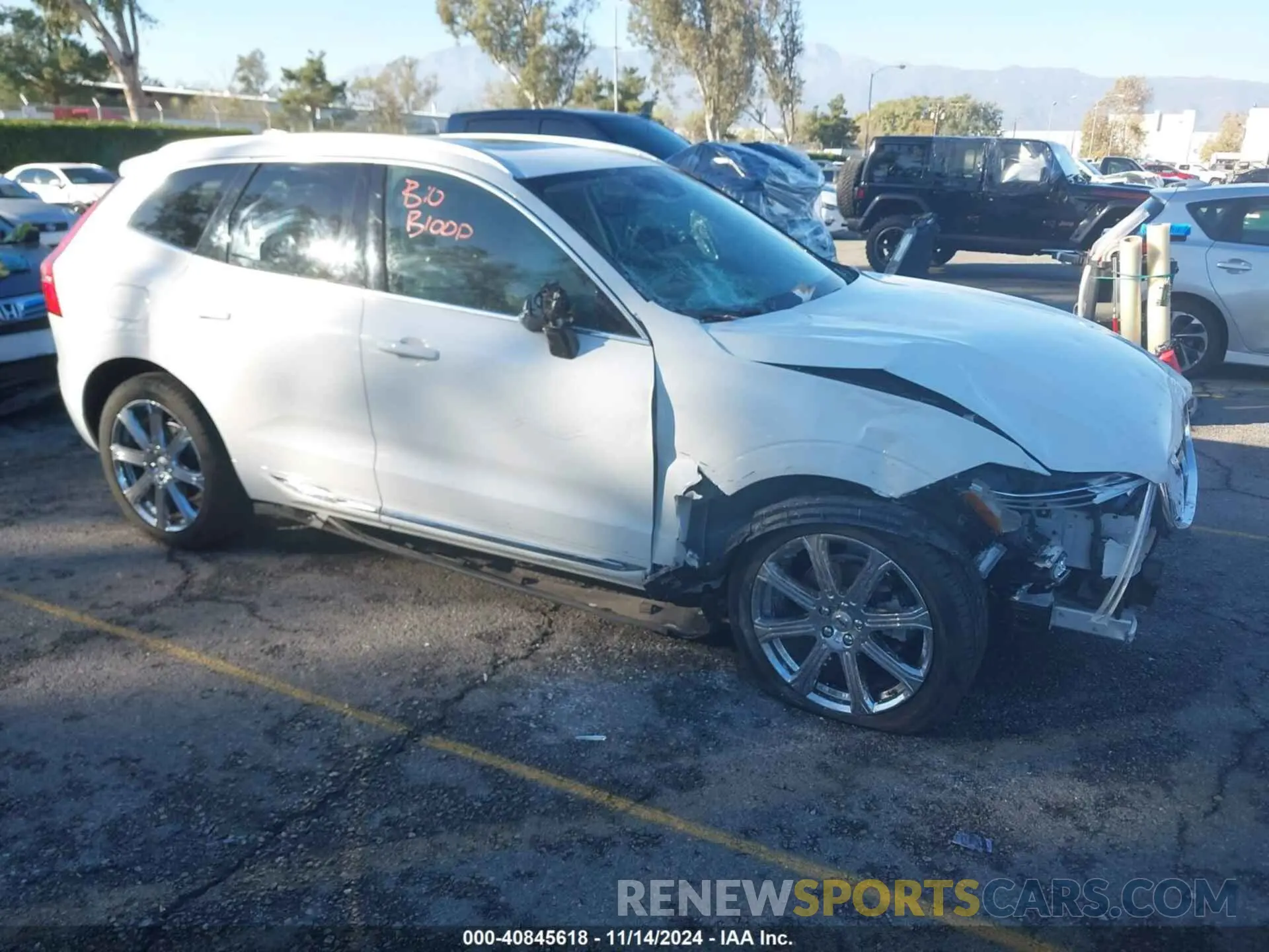 1 fotografías del automóvil dañado YV4102DLXL1512610 VOLVO XC60 2020