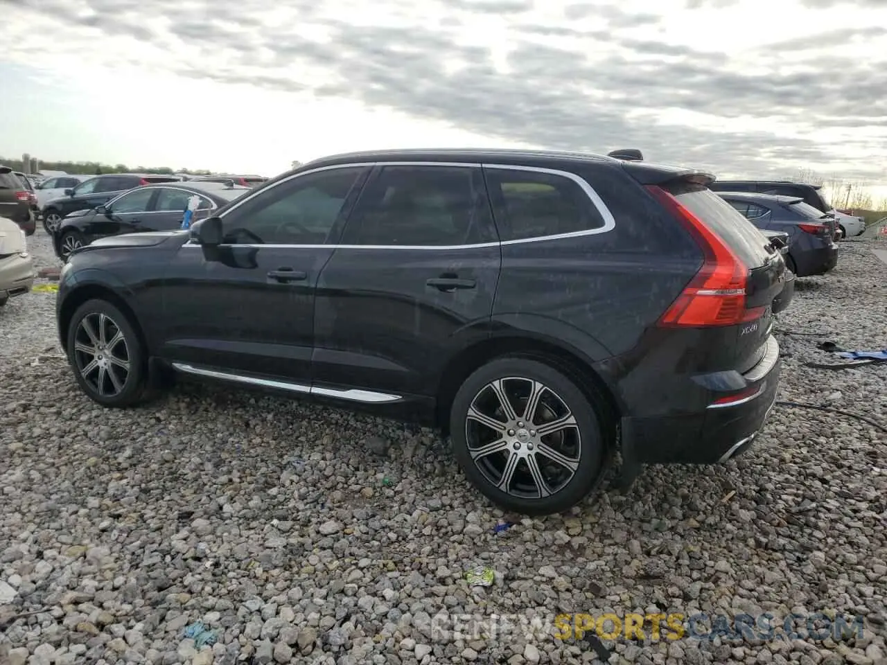 2 fotografías del automóvil dañado YV4102DLXL1516978 VOLVO XC60 2020