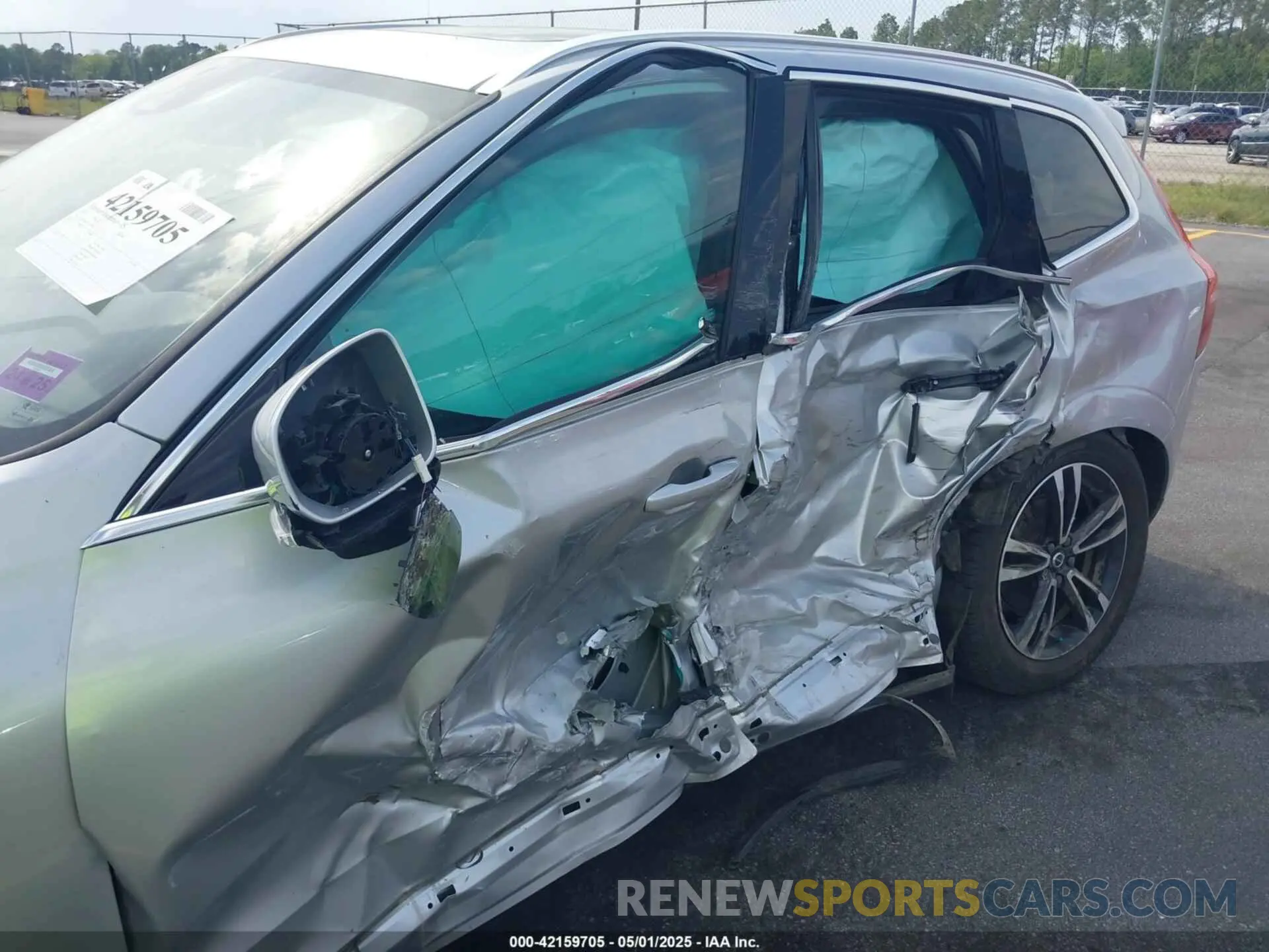 6 fotografías del automóvil dañado YV4102RK0L1478564 VOLVO XC60 2020