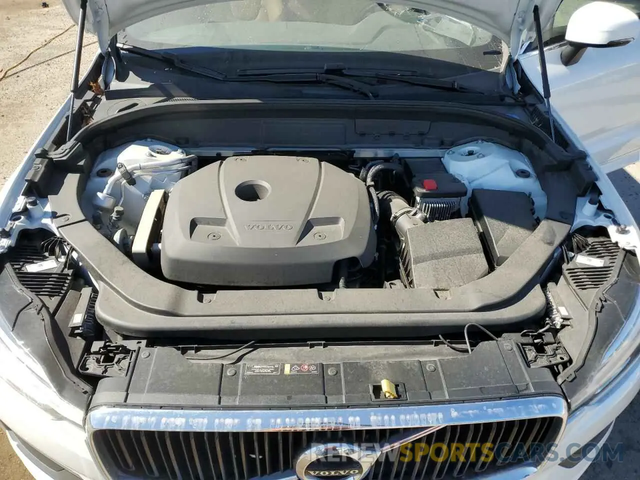 12 fotografías del automóvil dañado YV4102RK5L1432910 VOLVO XC60 2020