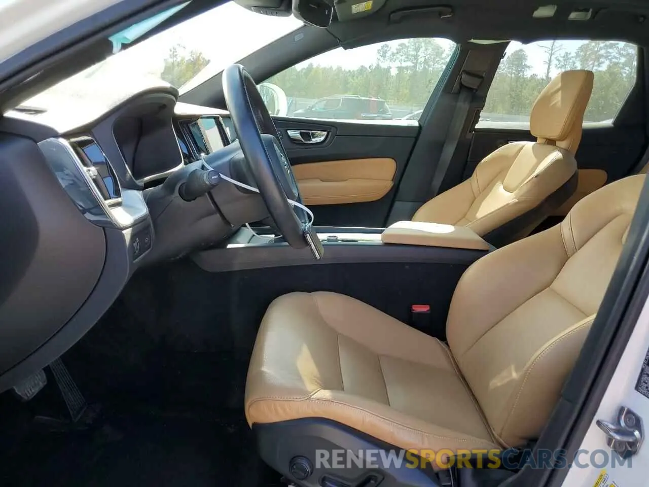 7 fotografías del automóvil dañado YV4102RK5L1432910 VOLVO XC60 2020