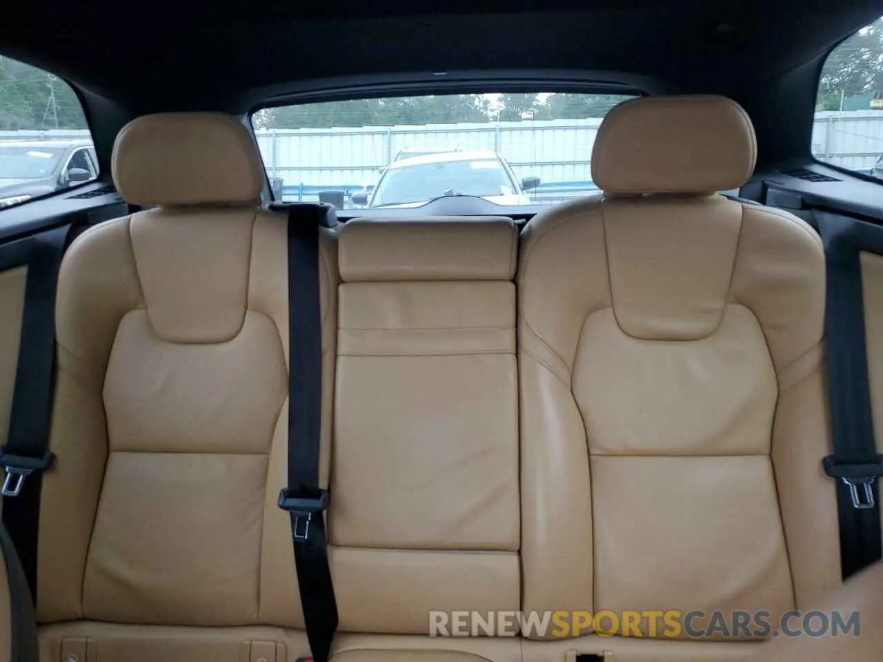 10 fotografías del automóvil dañado YV4102RK5L1601145 VOLVO XC60 2020