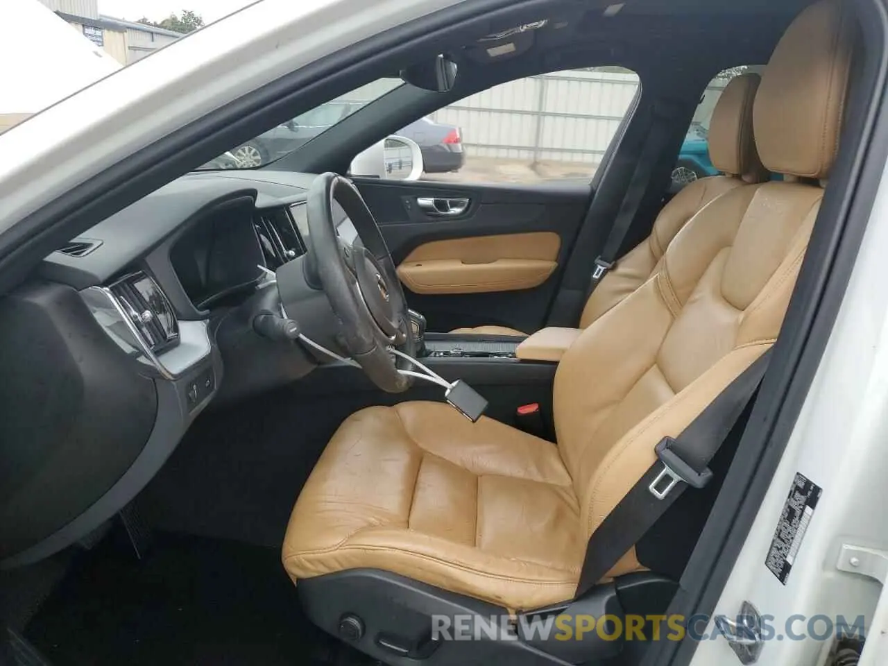 7 fotografías del automóvil dañado YV4102RK5L1601145 VOLVO XC60 2020