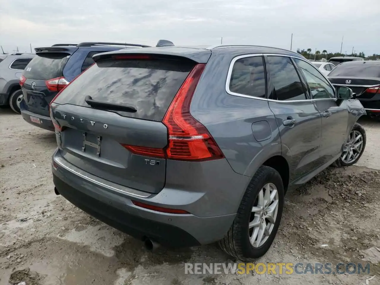 4 fotografías del automóvil dañado YV4102RK6L1440515 VOLVO XC60 2020