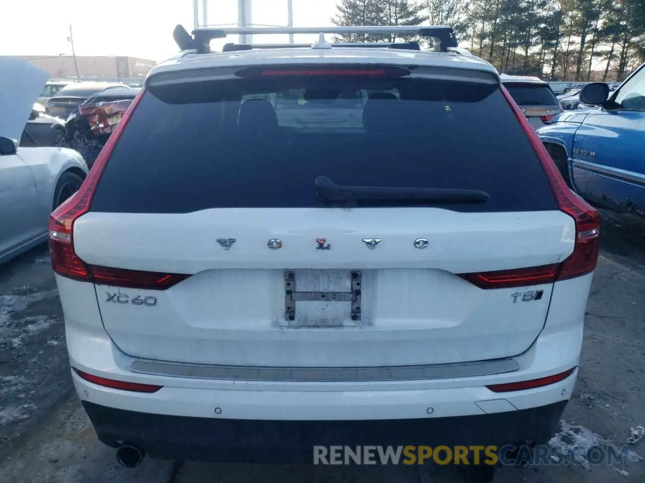 6 fotografías del automóvil dañado YV4102RK6L1440918 VOLVO XC60 2020
