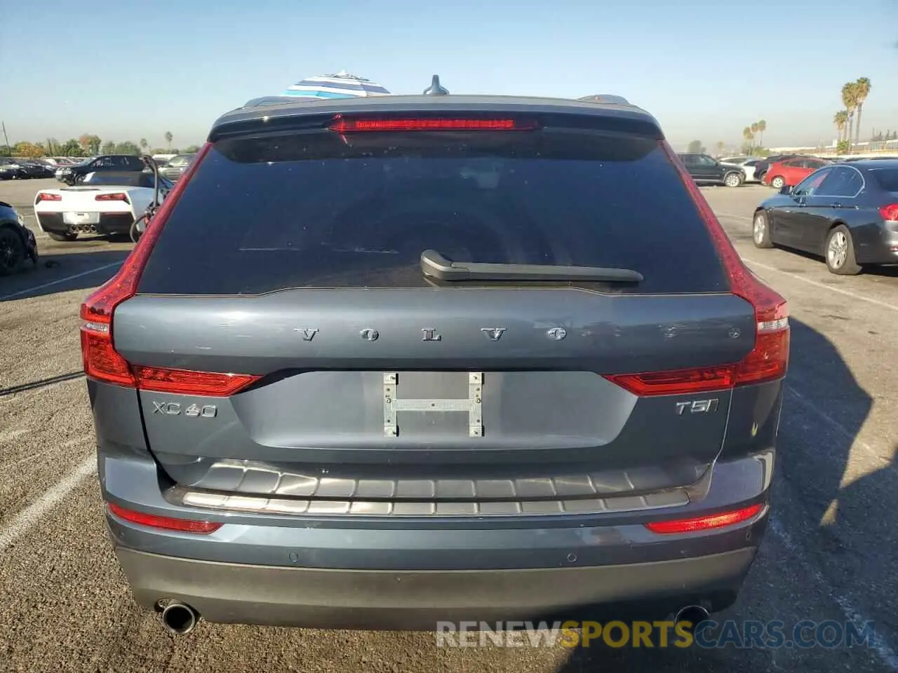 6 fotografías del automóvil dañado YV4102RK6L1565885 VOLVO XC60 2020