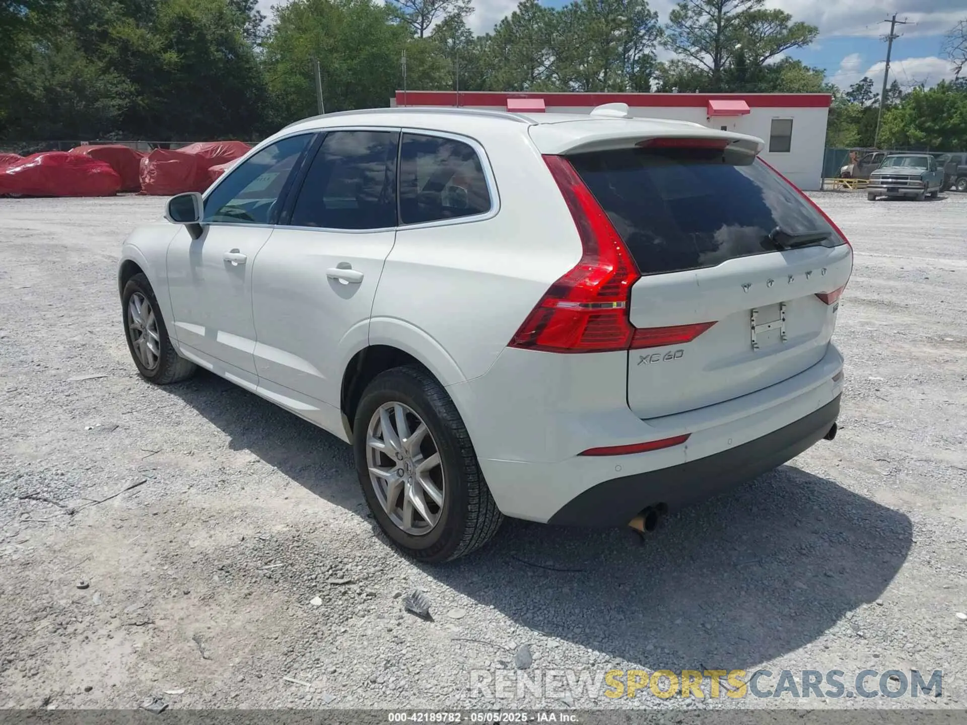 3 fotografías del automóvil dañado YV4102RK6L1582721 VOLVO XC60 2020