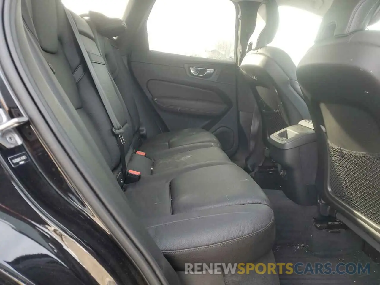 11 fotografías del automóvil dañado YV4102RK7L1459073 VOLVO XC60 2020