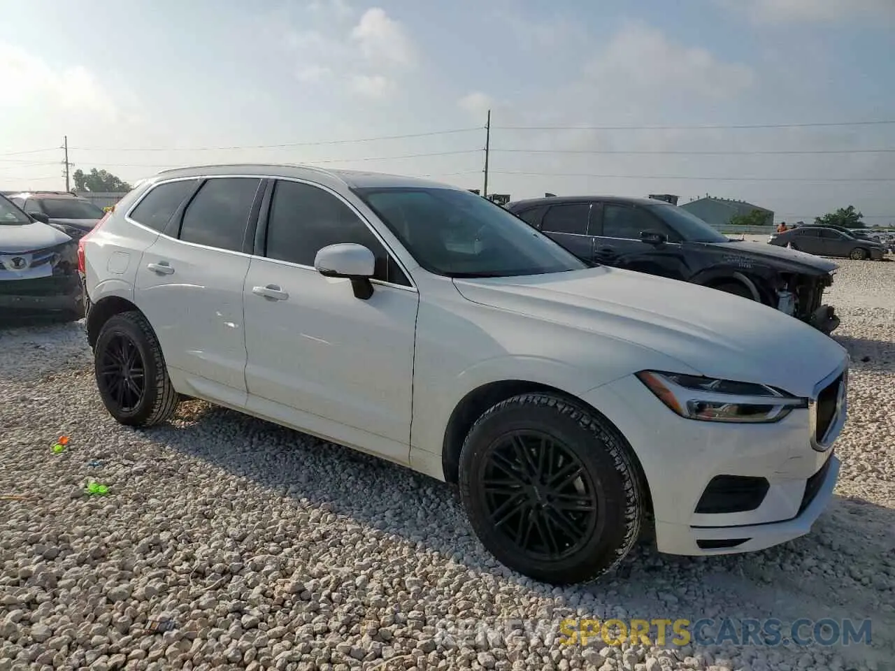 4 fotografías del automóvil dañado YV4102RK7L1582842 VOLVO XC60 2020
