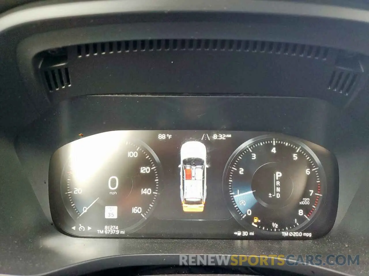 9 fotografías del automóvil dañado YV4102RK7L1582842 VOLVO XC60 2020