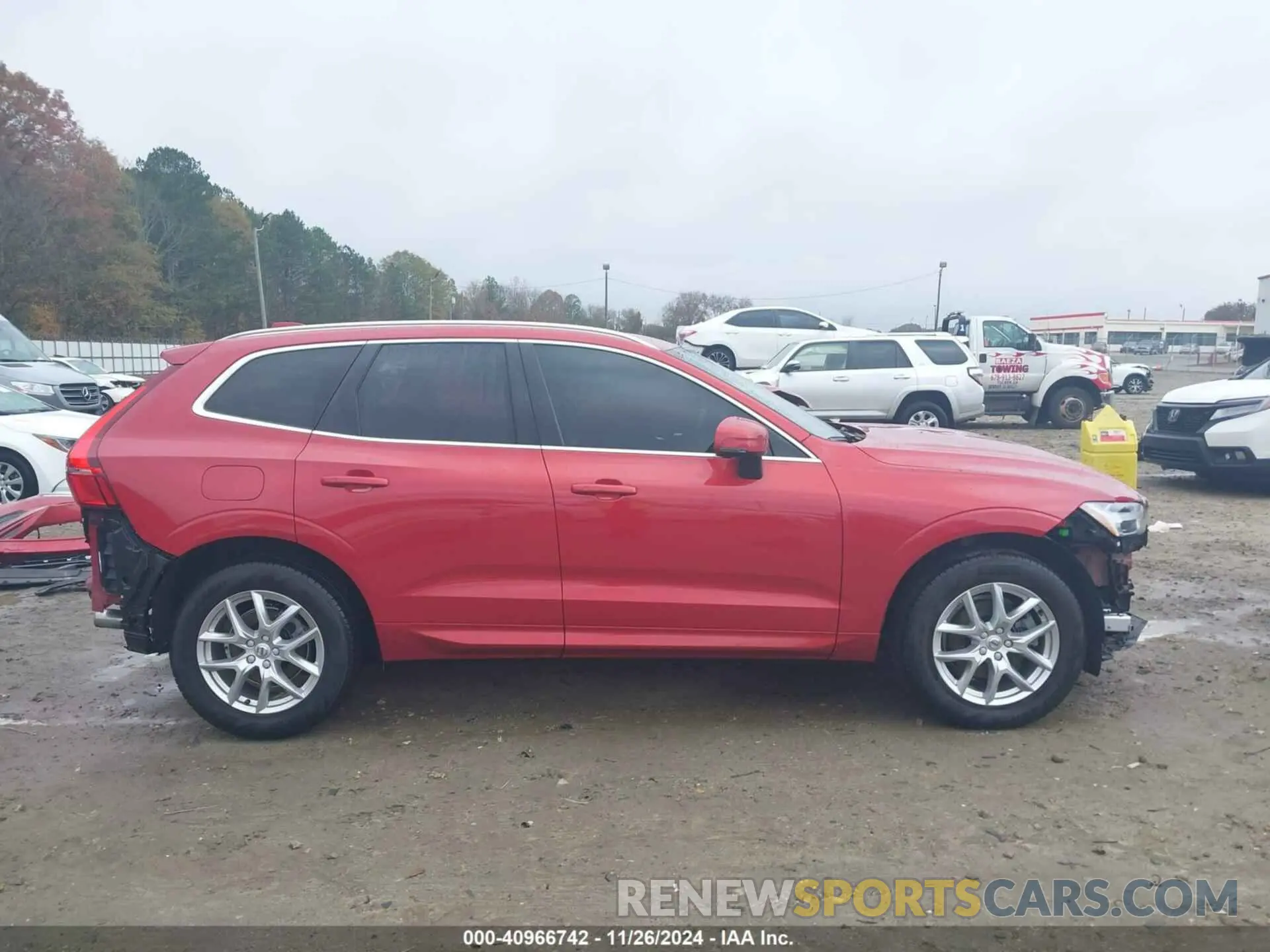 14 fotografías del automóvil dañado YV4102RK7L1602099 VOLVO XC60 2020