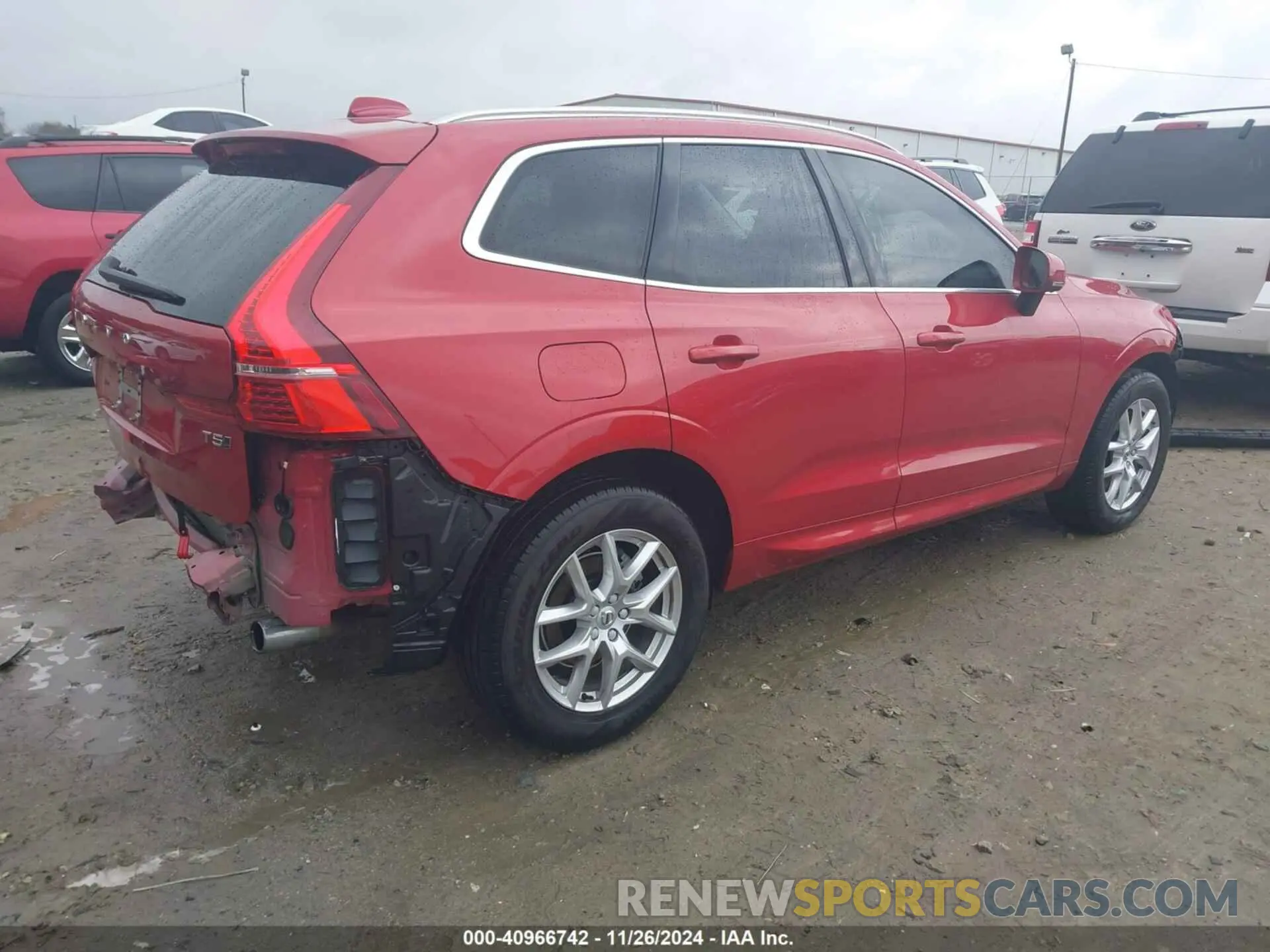 4 fotografías del automóvil dañado YV4102RK7L1602099 VOLVO XC60 2020