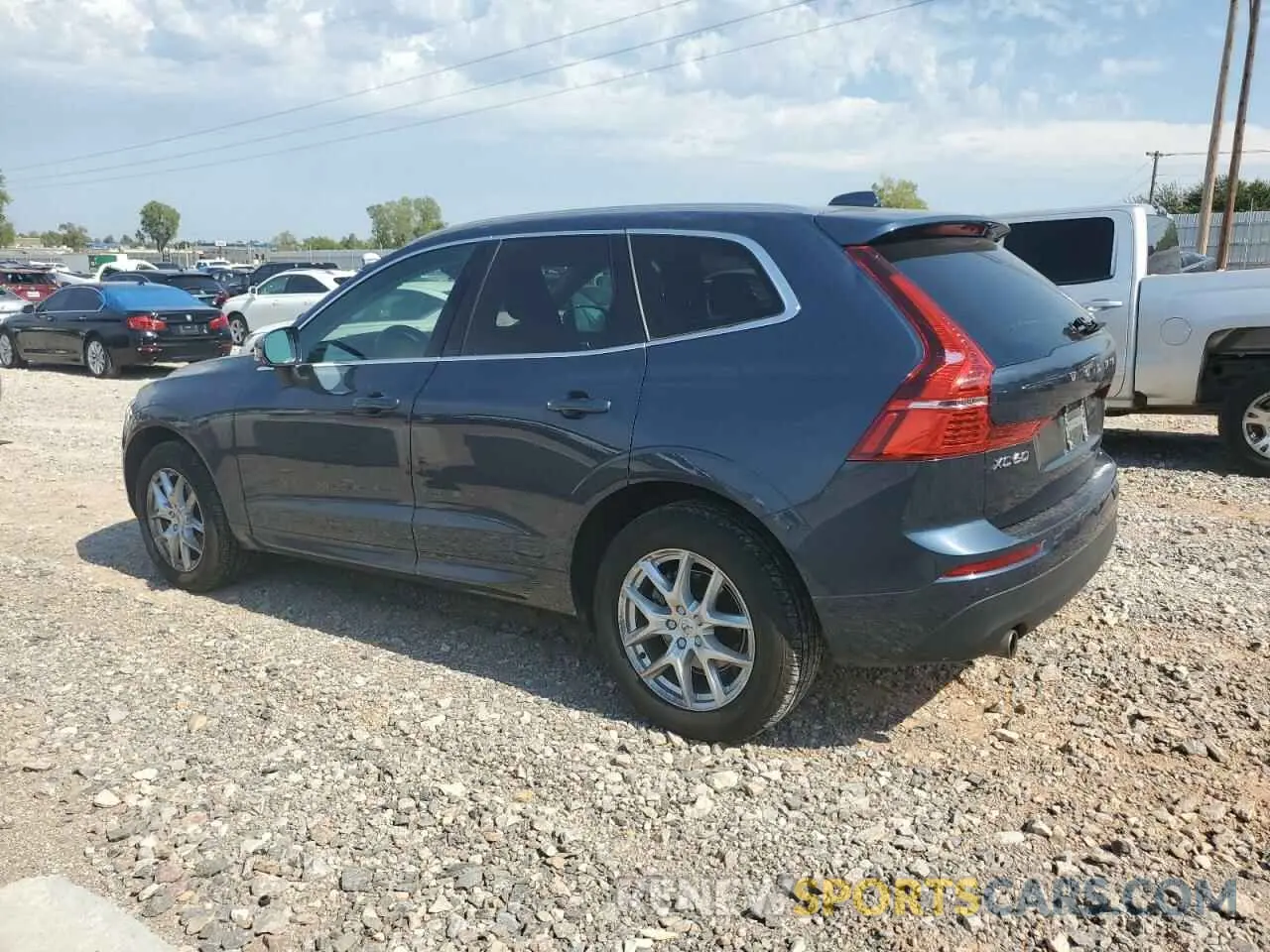 2 fotografías del automóvil dañado YV4102RK8L1503078 VOLVO XC60 2020