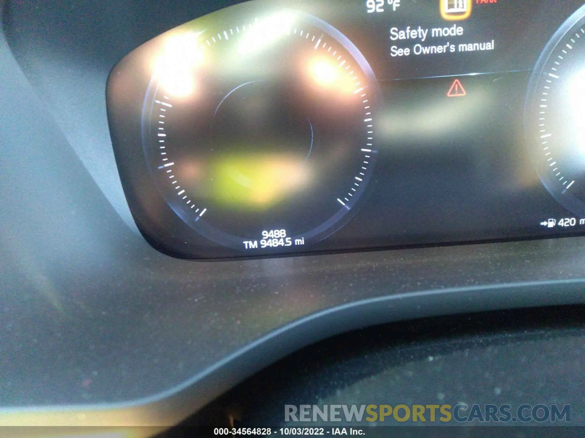 7 fotografías del automóvil dañado YV4102RL0L1609257 VOLVO XC60 2020