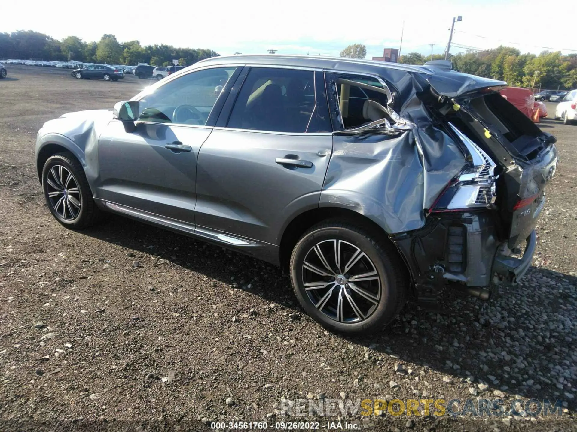 3 fotografías del automóvil dañado YV4102RL1L1525657 VOLVO XC60 2020