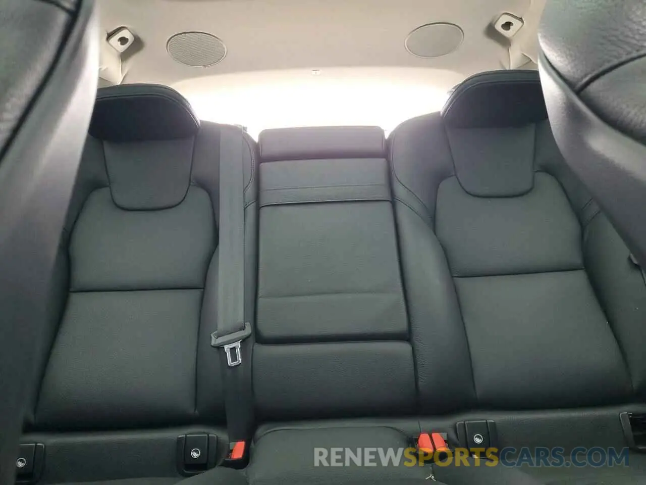 10 fotografías del automóvil dañado YV4102RL2L1428953 VOLVO XC60 2020
