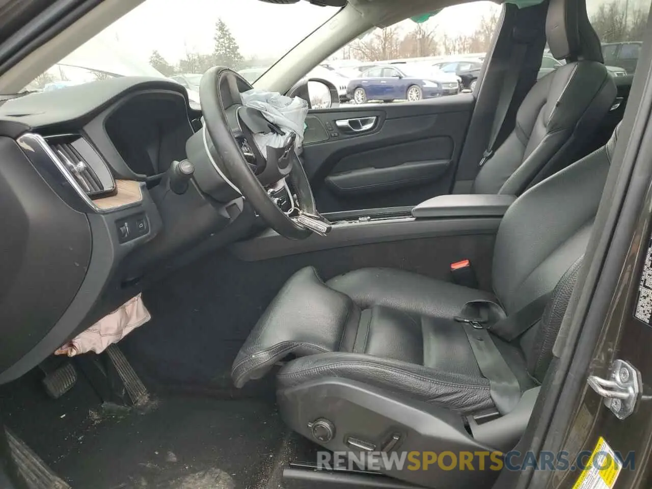 7 fotografías del automóvil dañado YV4102RL2L1428953 VOLVO XC60 2020