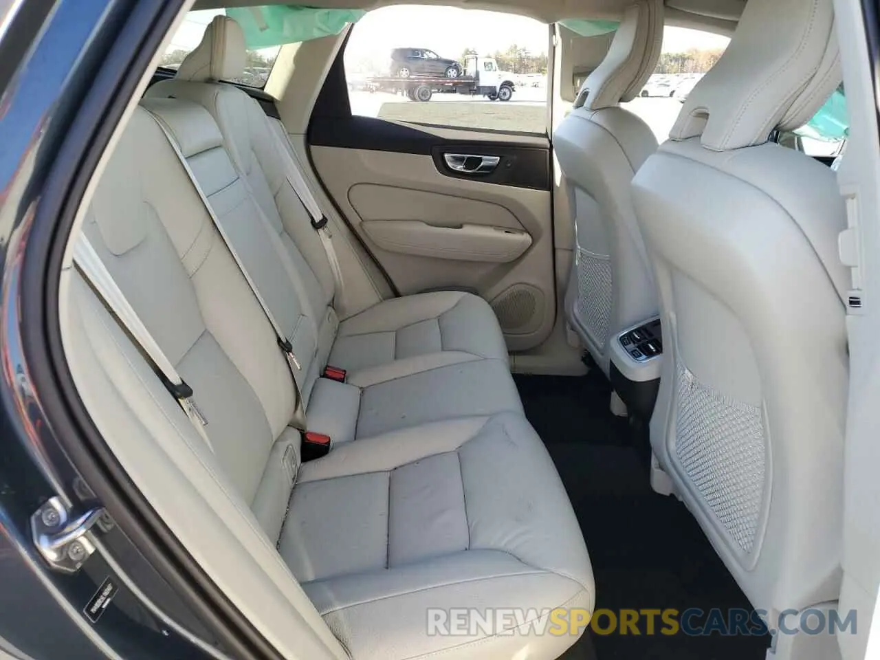 11 fotografías del automóvil dañado YV4102RL6L1465407 VOLVO XC60 2020