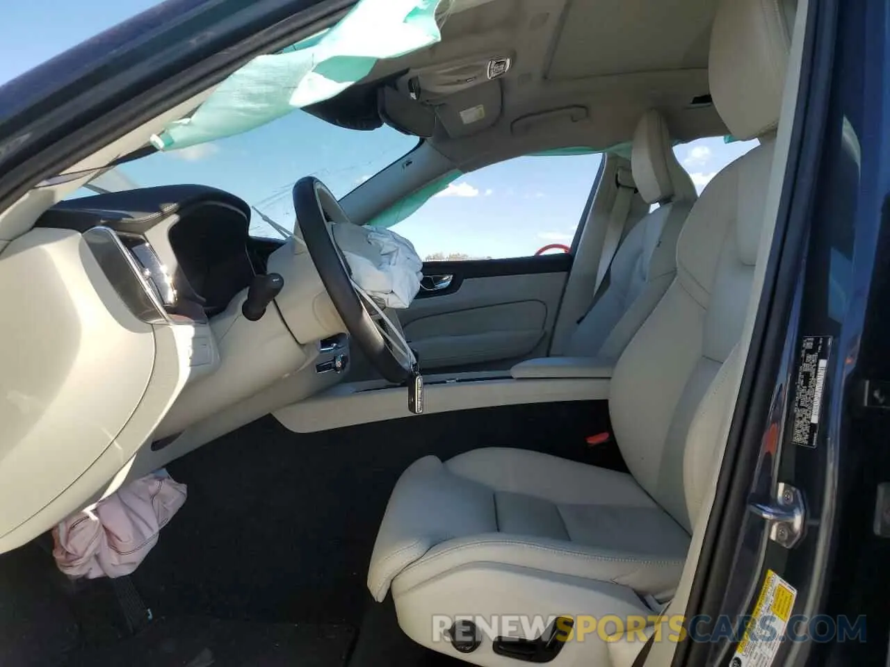 7 fotografías del automóvil dañado YV4102RL6L1465407 VOLVO XC60 2020