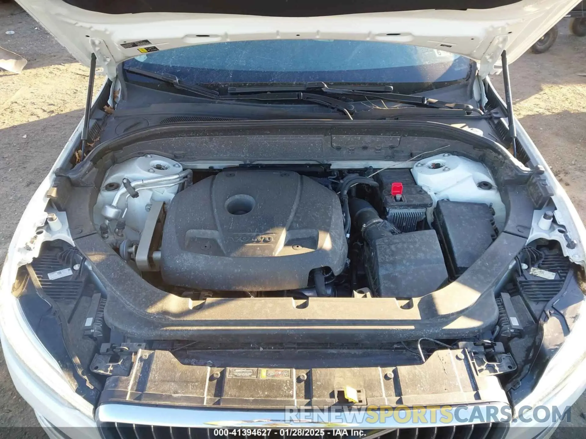 10 fotografías del automóvil dañado YV4102RL8L1544836 VOLVO XC60 2020