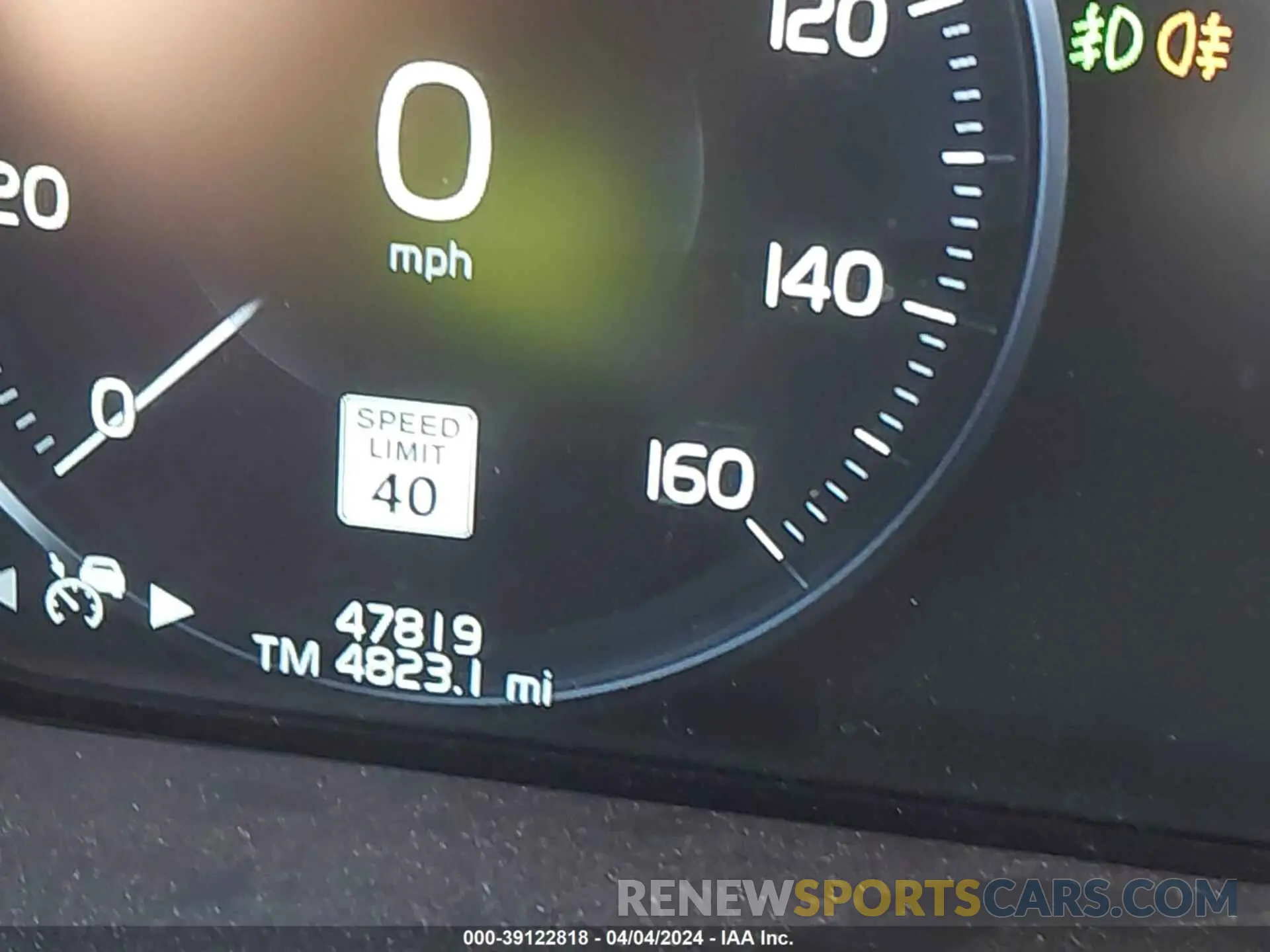 15 fotografías del automóvil dañado YV4102RM0L1589195 VOLVO XC60 2020